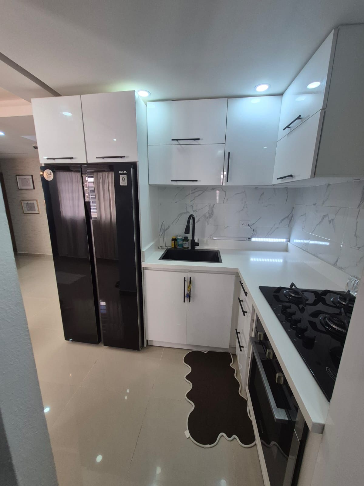 apartamentos - Se vende apartamento todo amueblado En STO Este 5