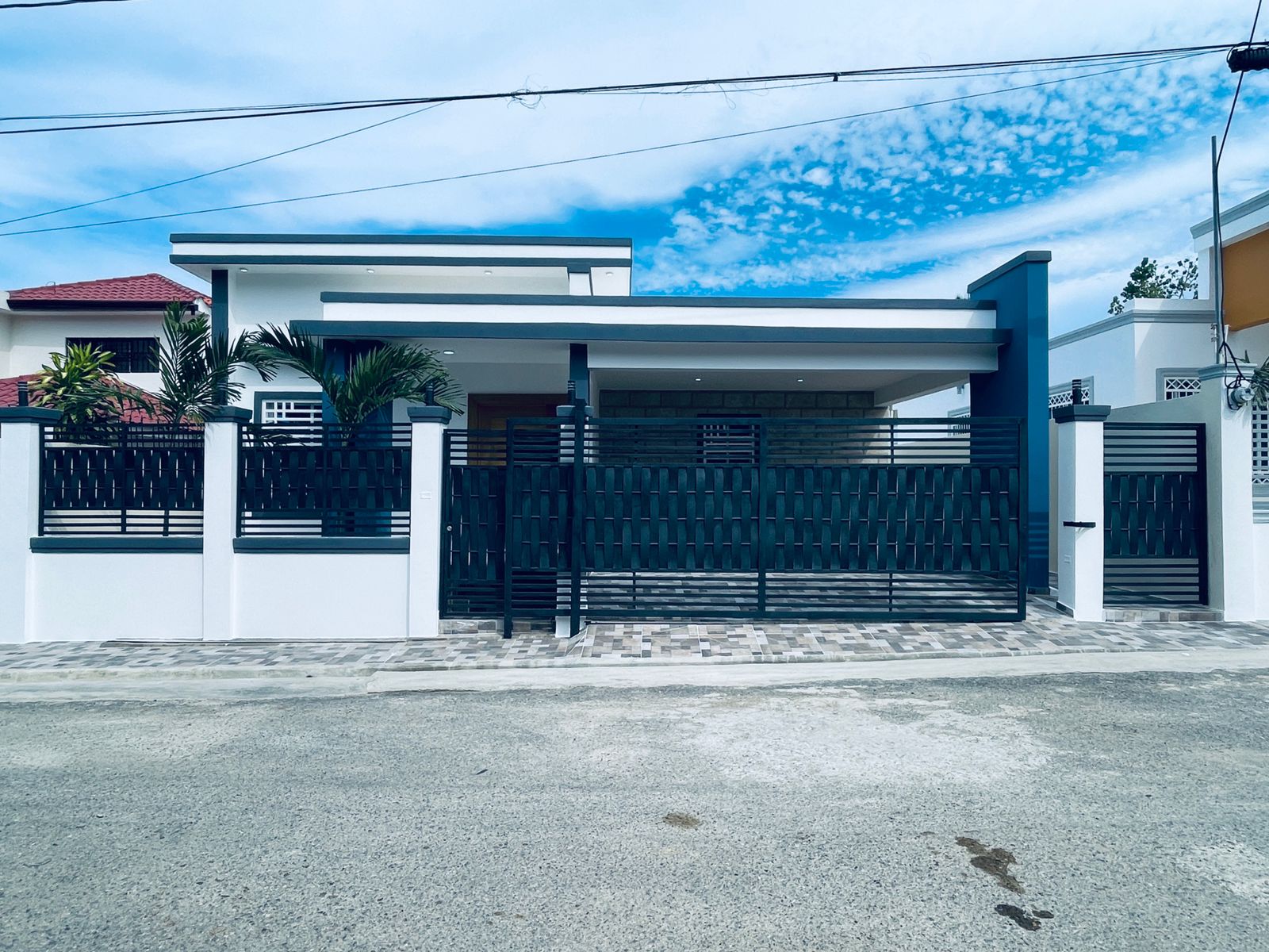 casas - 🏡 Casa Moderna y Espaciosa en Torre Alta –  1