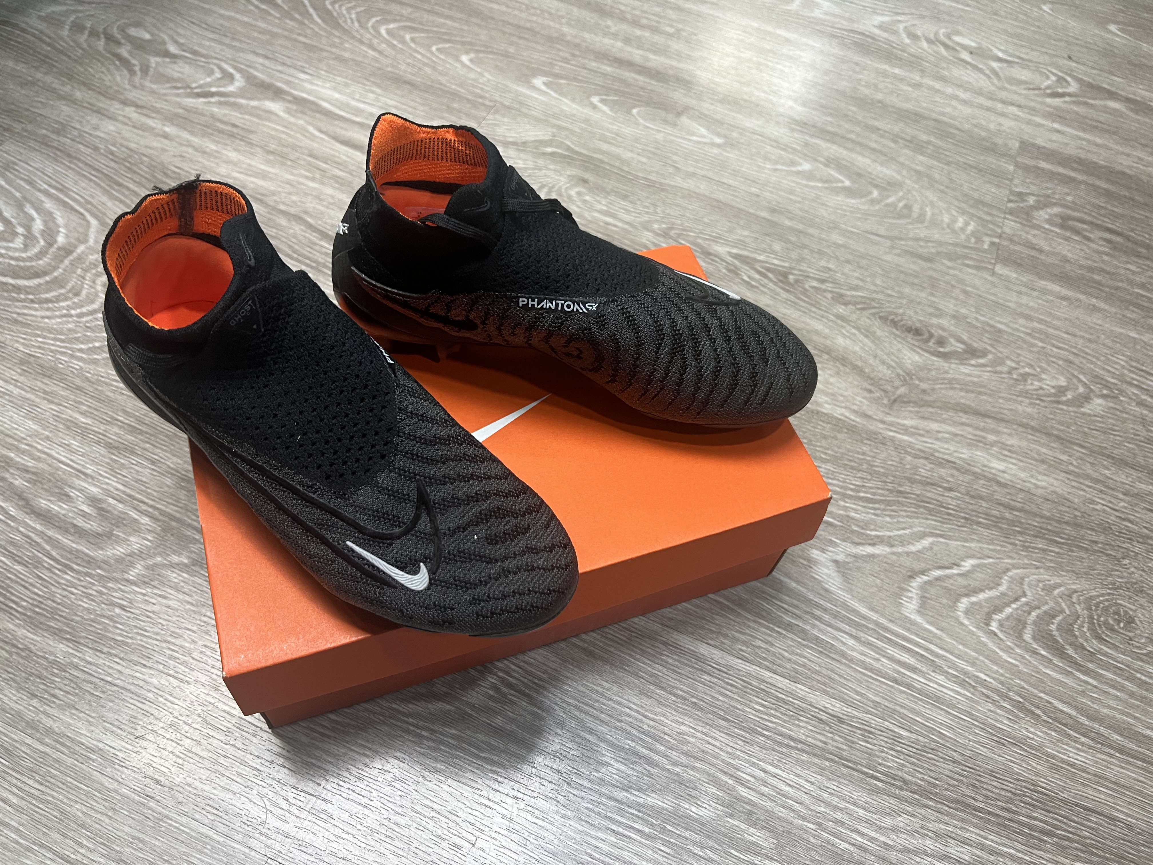 ropa y zapatos - Vendo Nike Phantom GX Elite DF SG-Pro AC Soccer Cl