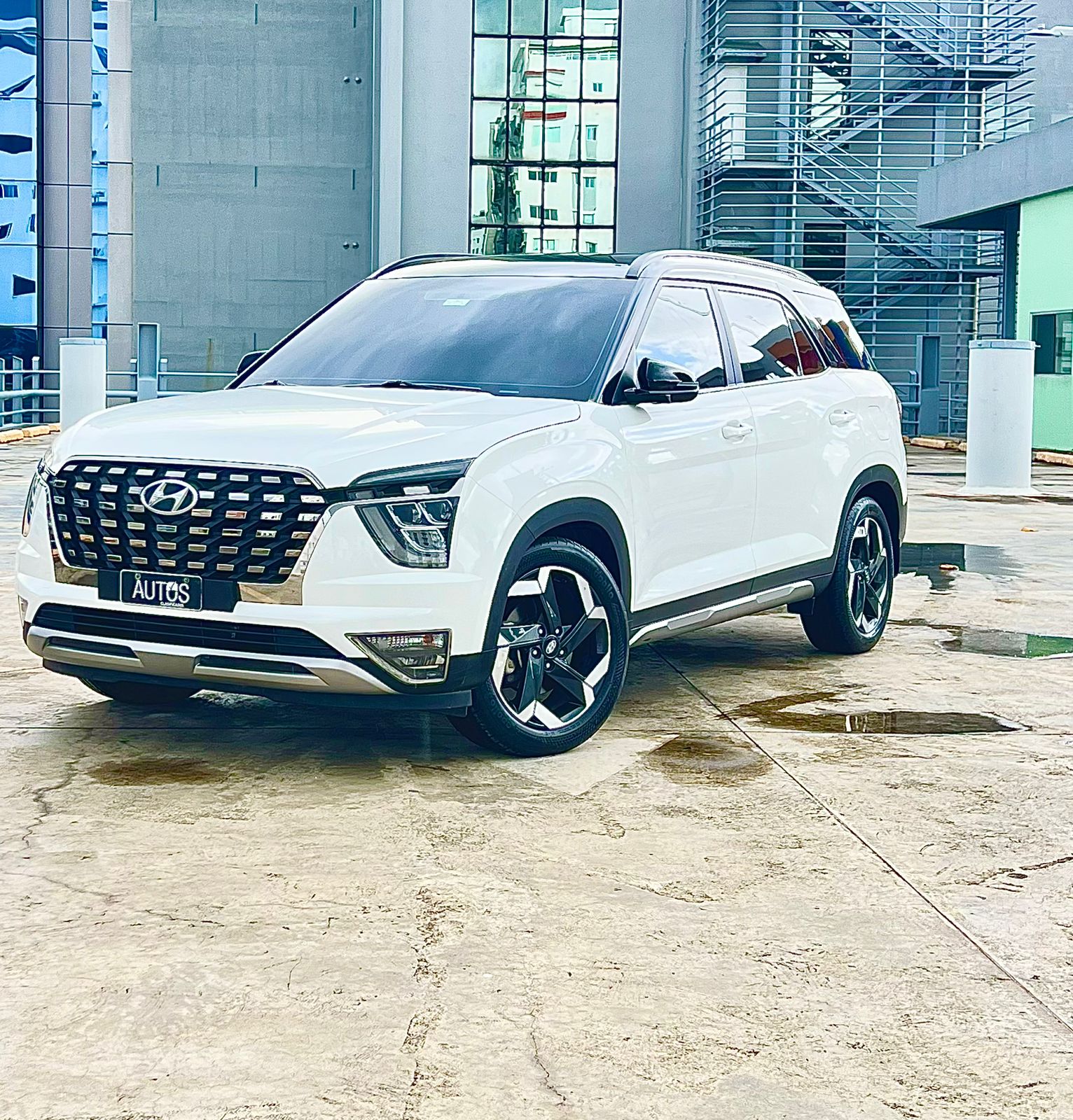 jeepetas y camionetas - Hyundai Cantus LUX 2022