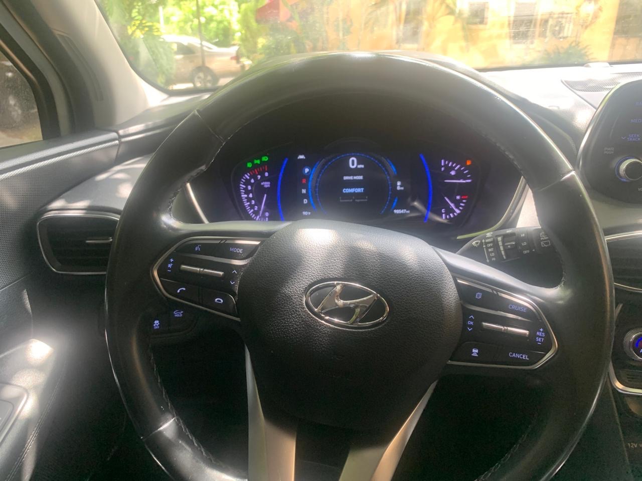 jeepetas y camionetas - 2019 Hyundai Santa Fe SEL Plus, clean carfax 5