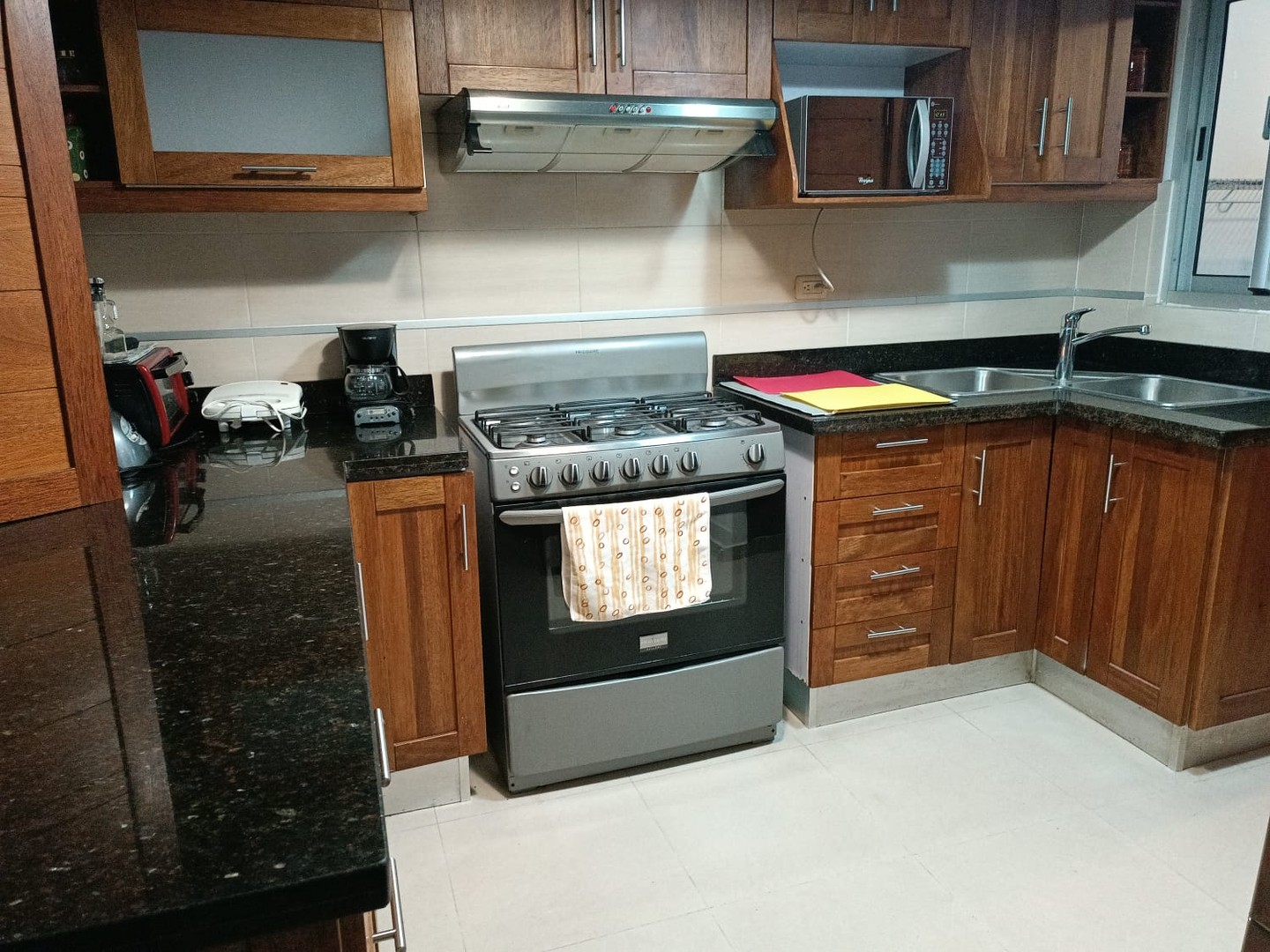 apartamentos - EN ALQUILER 🤩

💥 Hermoso y moderno apartamento completamente amueblado ubicado 1