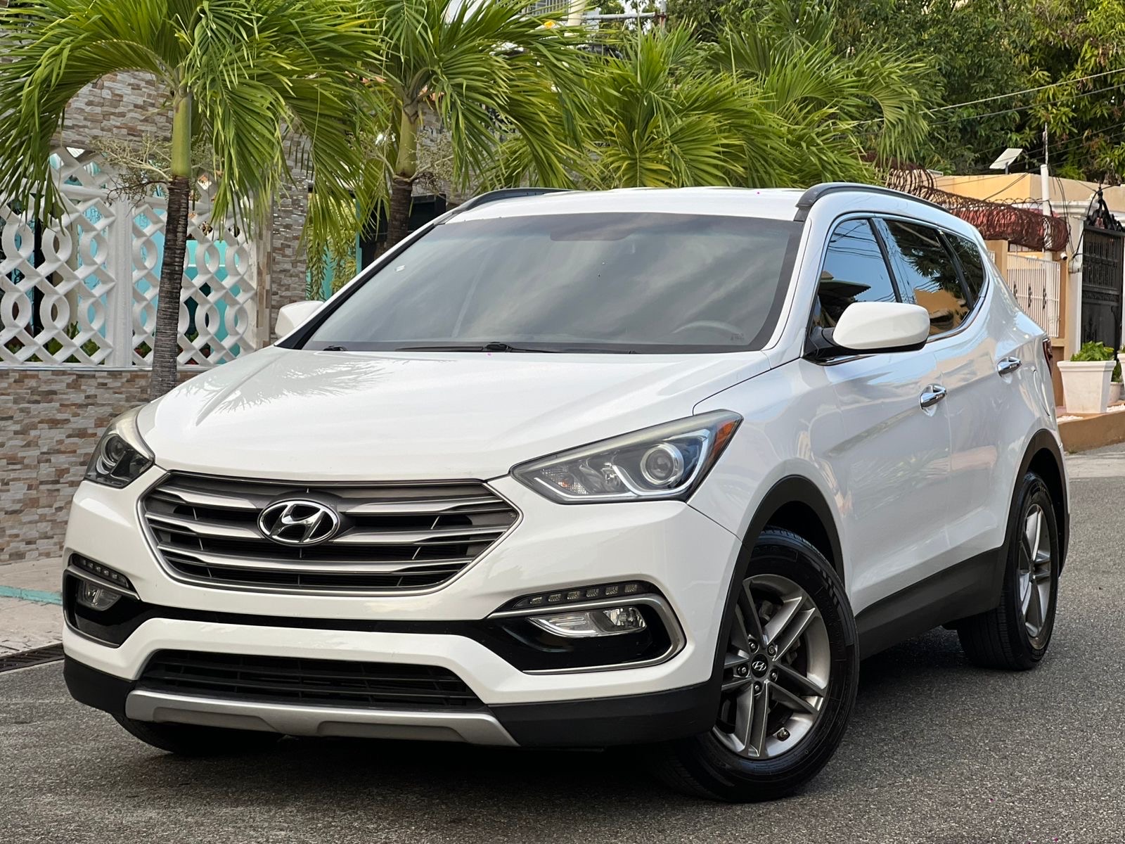 jeepetas y camionetas - Hyundai Santa Fe Sport AWD 0