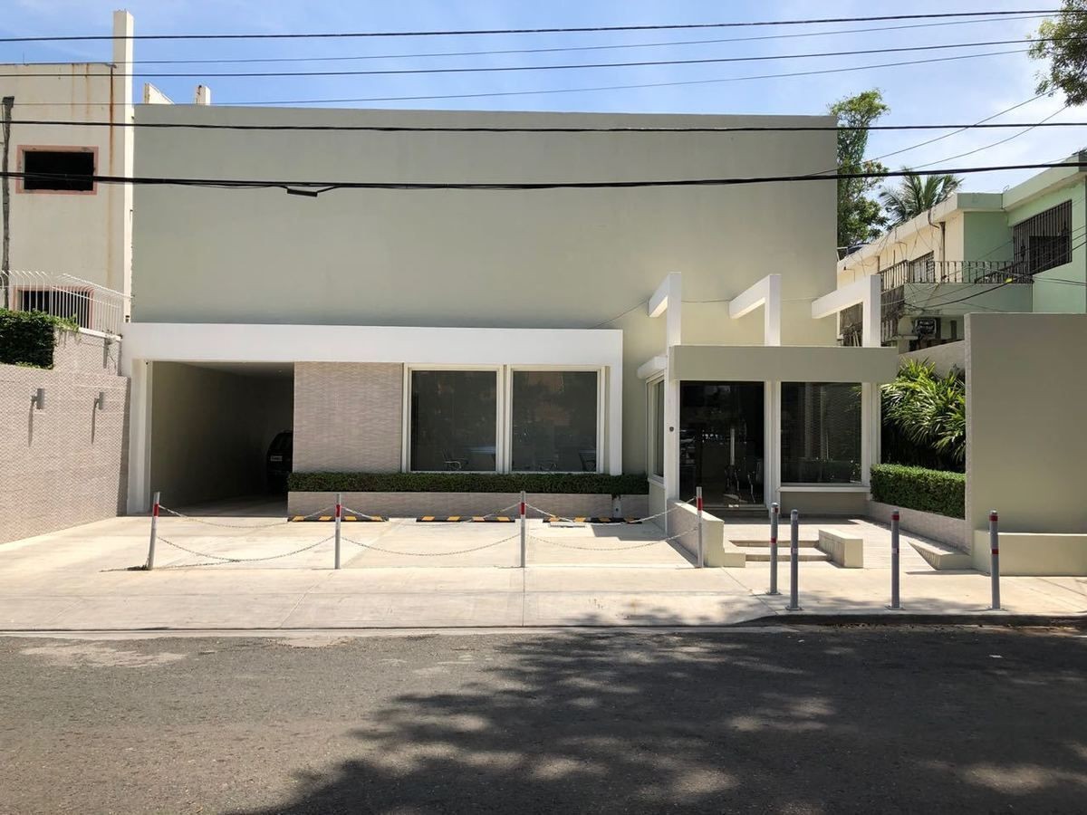 oficinas y locales comerciales - Gazcue edificio comercial 15 parqueos  0