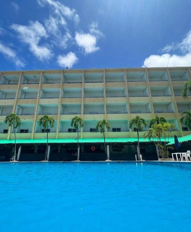 otros inmuebles - Venta de hotel en la Lincoln  0