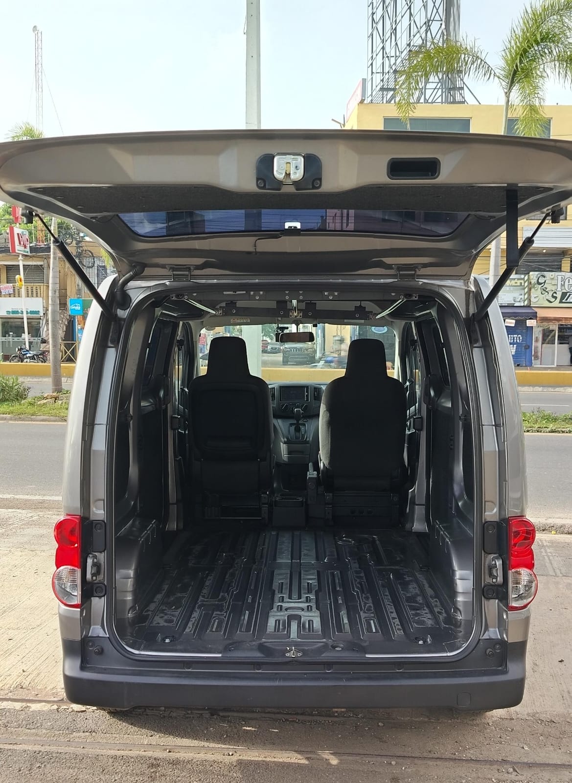jeepetas y camionetas - Nissan Nv200 2019 6