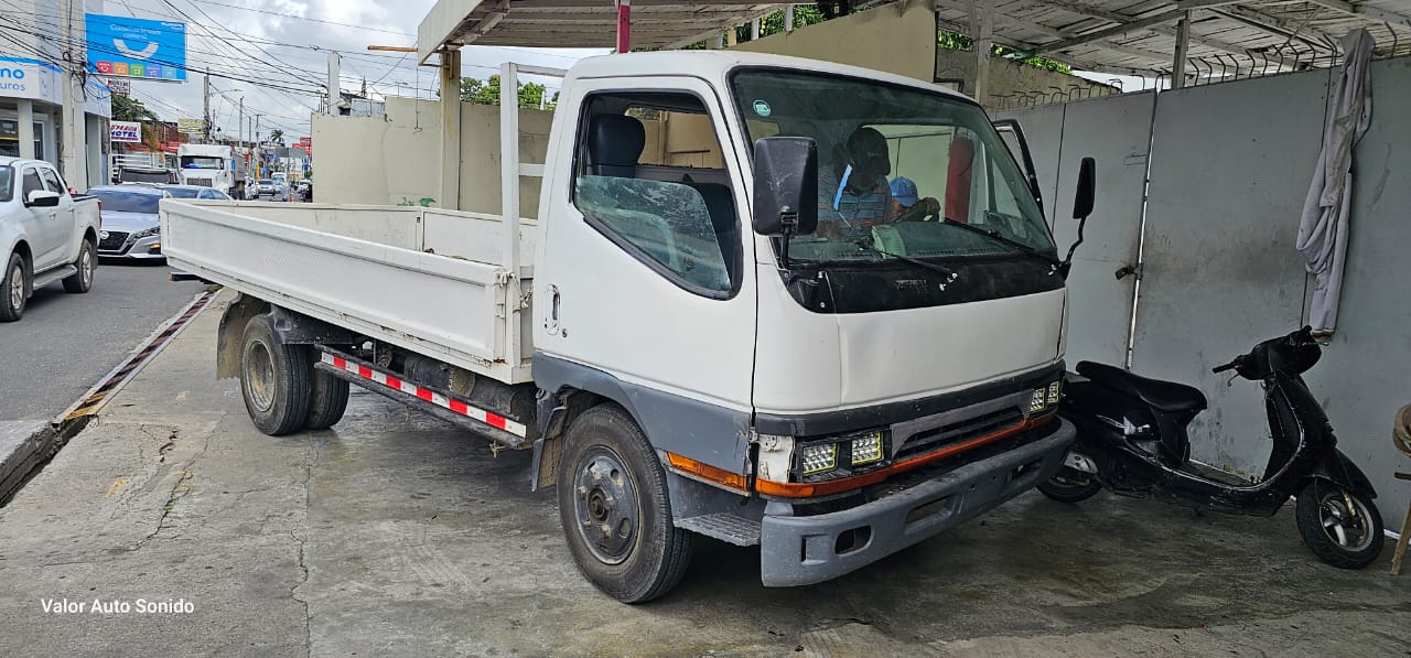 camiones y vehiculos pesados - Mitsubishi Canter 2006 0