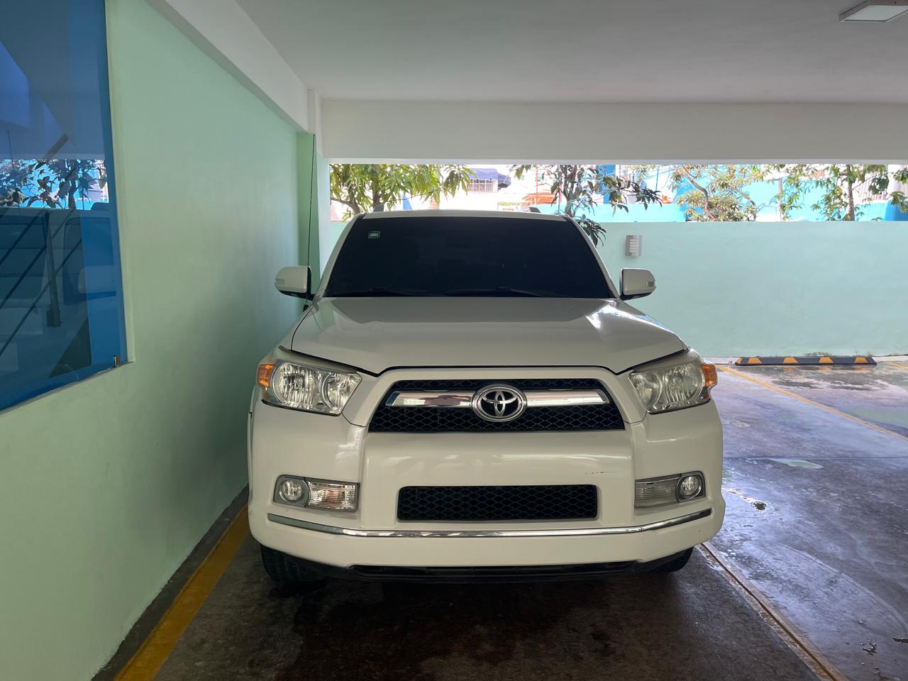 jeepetas y camionetas - Toyota 4runner limited 2012 0
