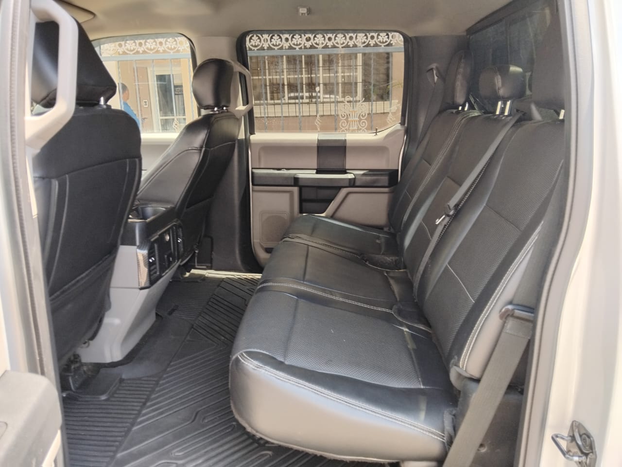 jeepetas y camionetas - FORD F150   2018 4