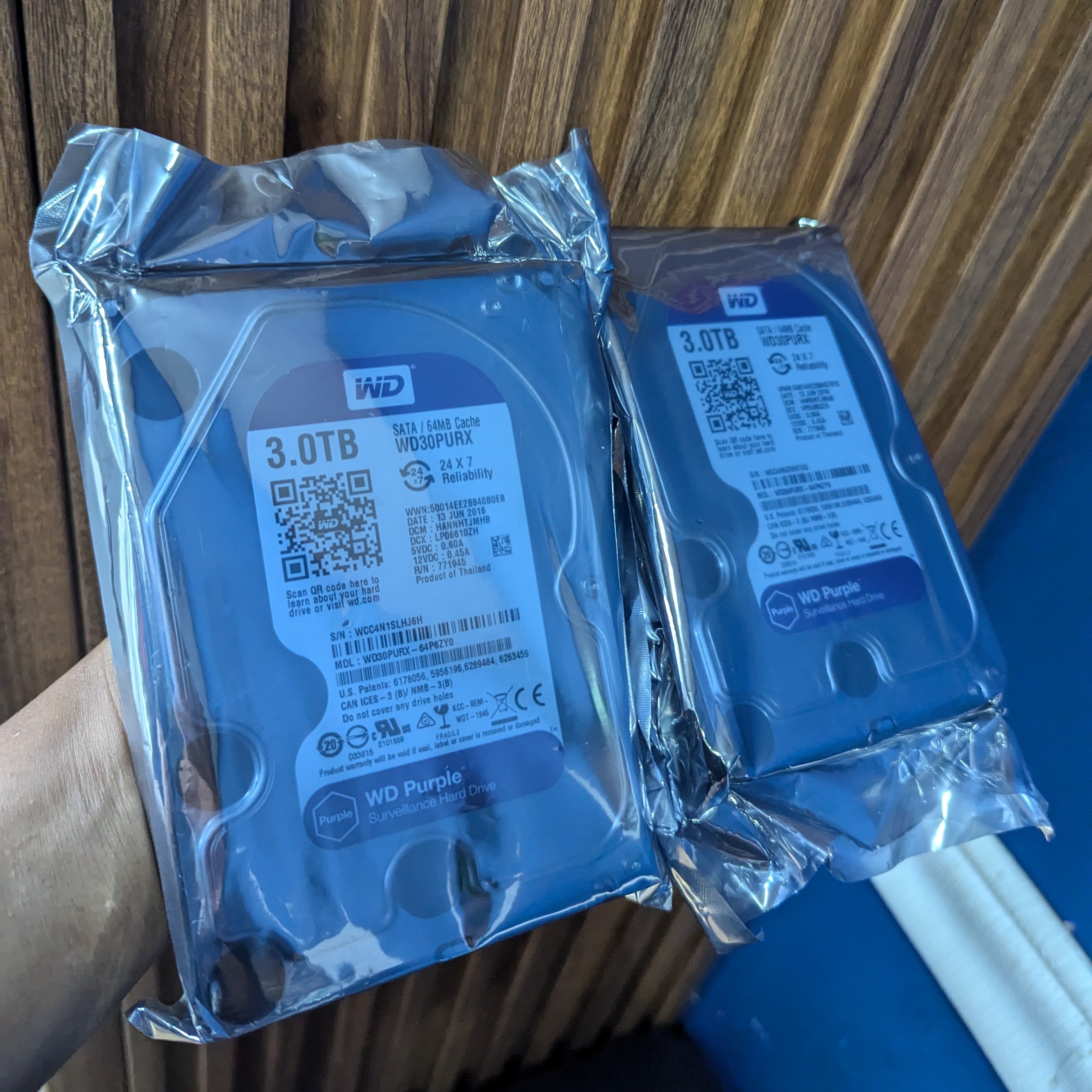 computadoras y laptops - Disco duros purple sellados de 3TB