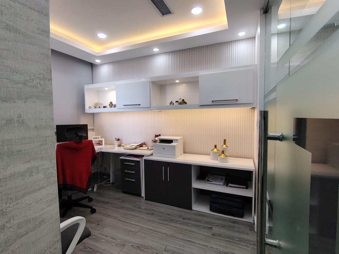 oficinas y locales comerciales - Oficina Amueblada en Alquiler en La Esperilla 4