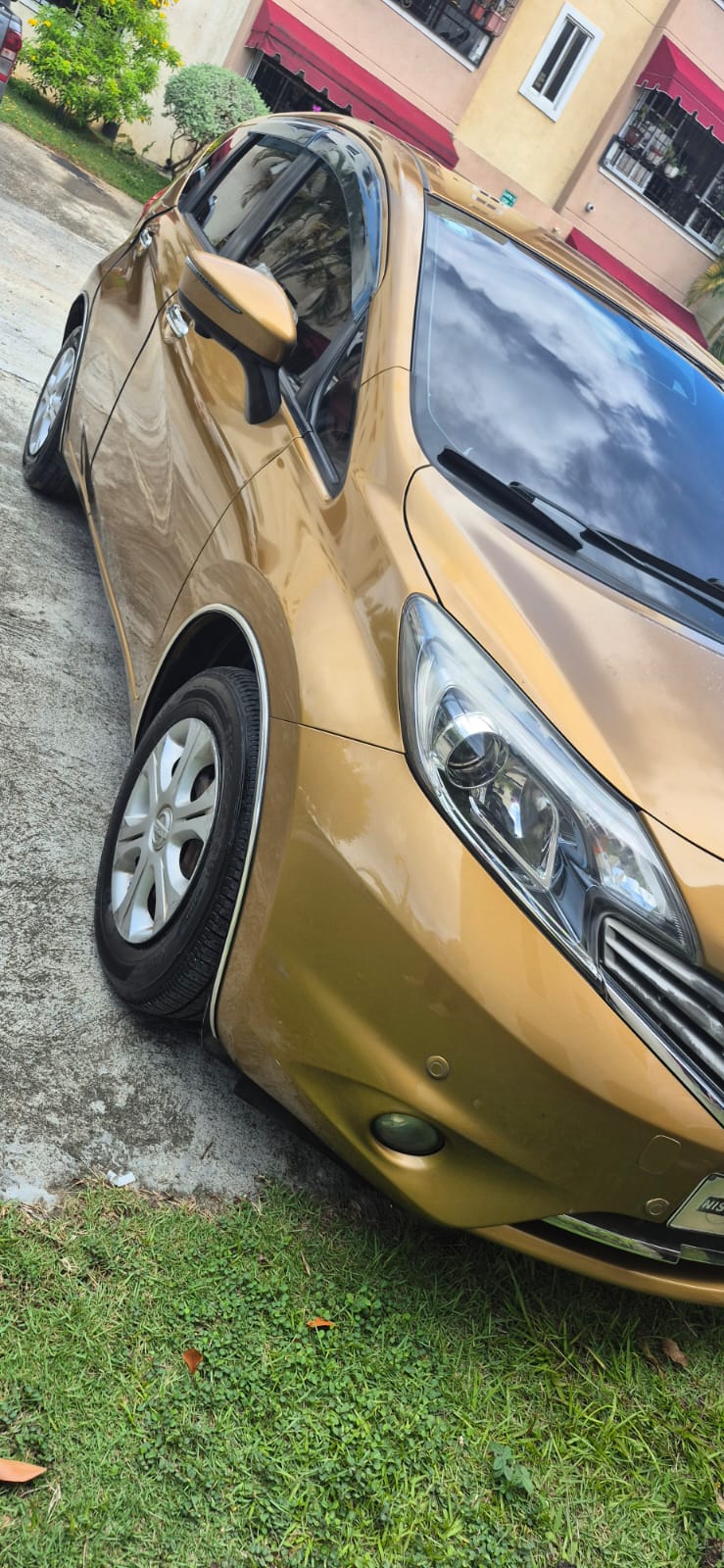 carros - NISSAN NOTE 2015 [como nuevo, por motivo de viaje] 1