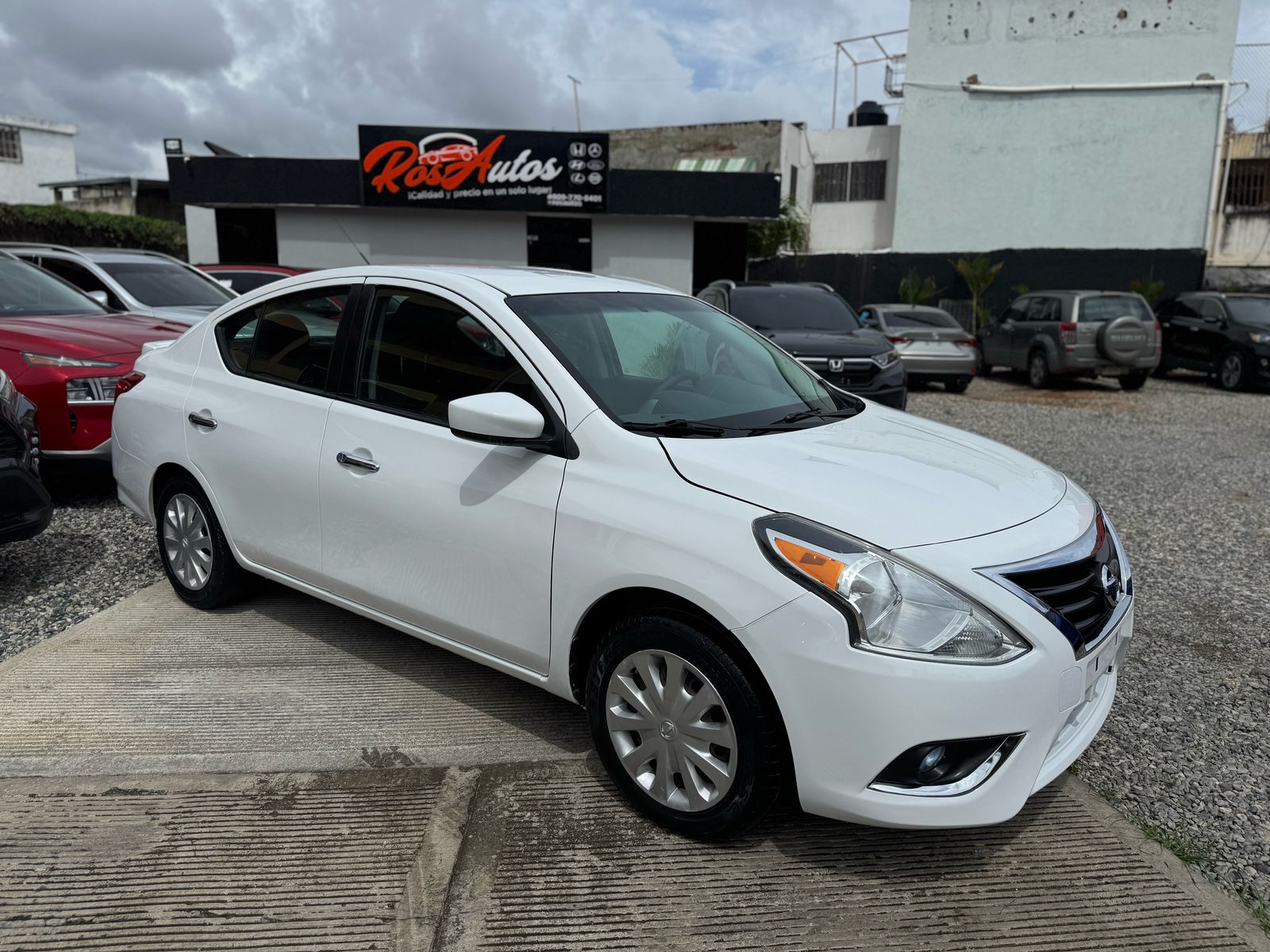 carros - Nissan Versa SV 2016 2