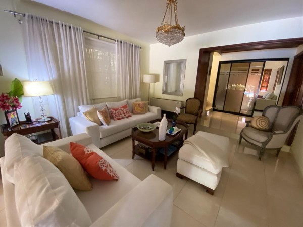 casas - Casa en Venta Julieta morales 9