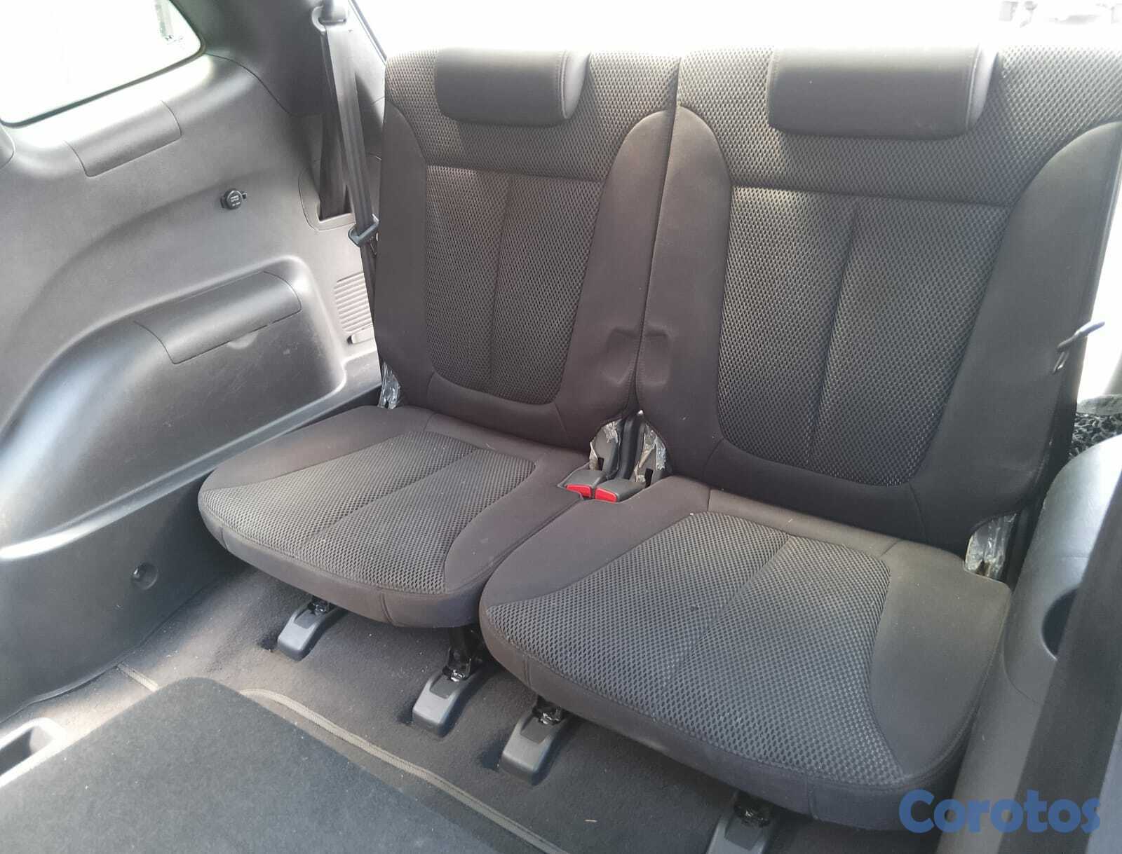 jeepetas y camionetas - VENDO HYUNDAI SANTA FE 2011. 8