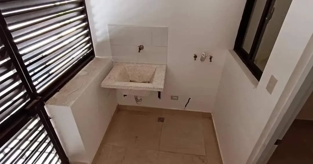 apartamentos - rento 4to piso en autopista duarte a 3 minutos del homs  2