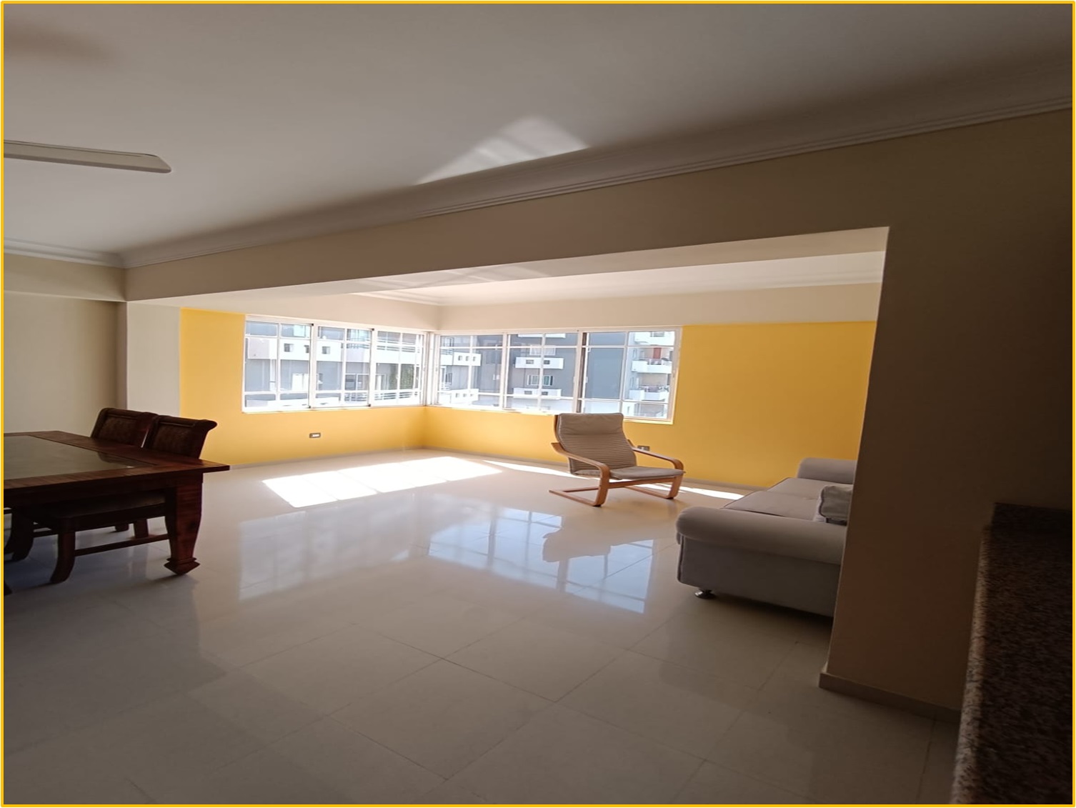 apartamentos - Apto en la Esperilla, RES. ESCORIAL X, AV. BOLIVAR, 170 Mts.2, 2 HABS.,  frente  7