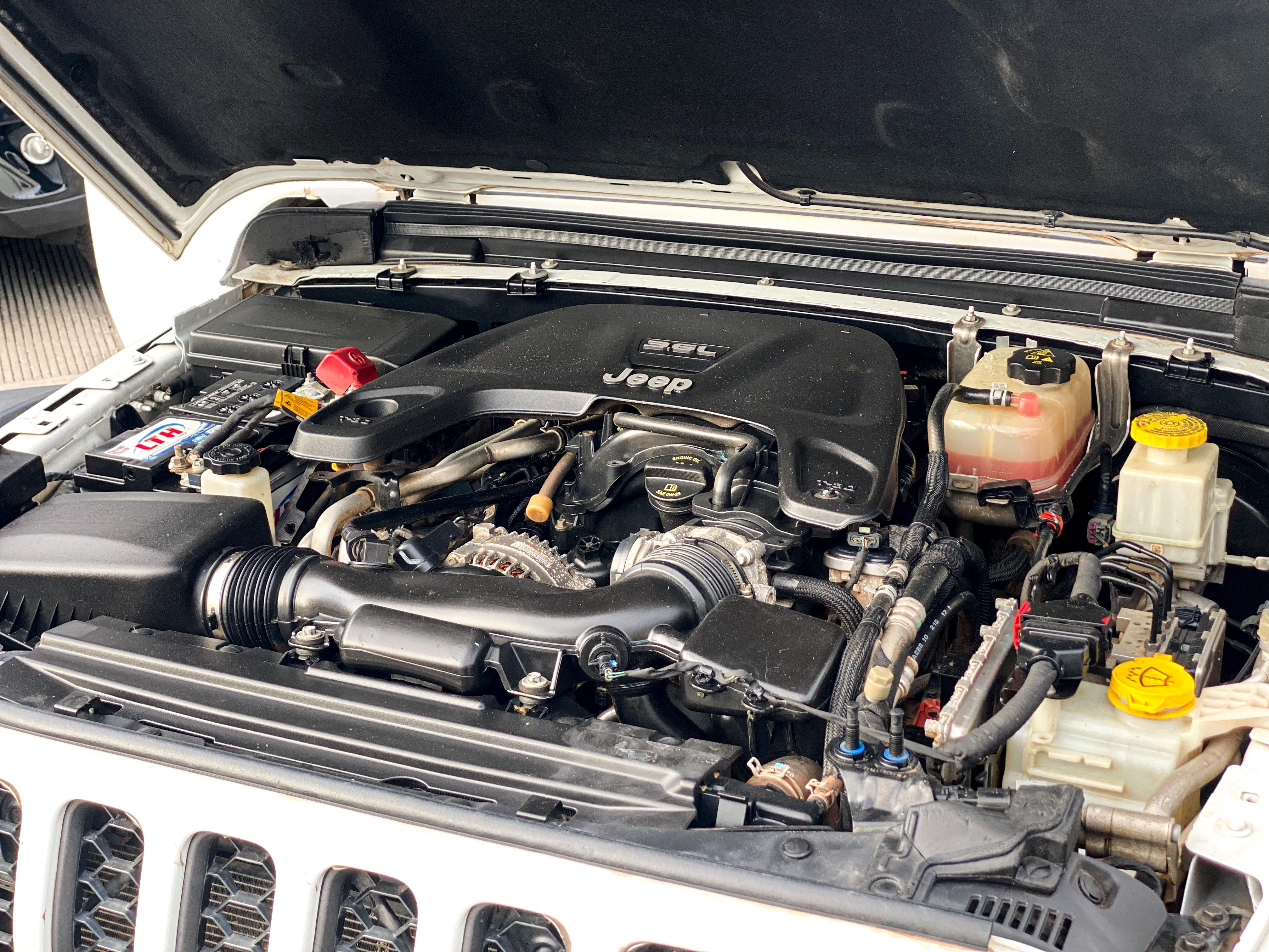 jeepetas y camionetas - Jeep Gladiator Rubicon 4WD 2021 FINANCIAMIENTO 8