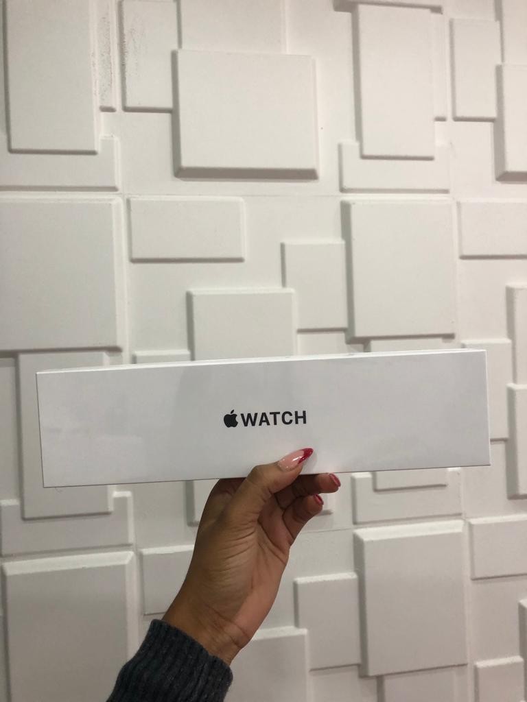otros electronicos - Apple Watch SE 2020 44mm sellado