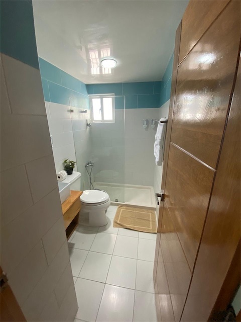 apartamentos - Se vende apartamento en Juan Dolio amuéblado a pocos metros de la playa 1