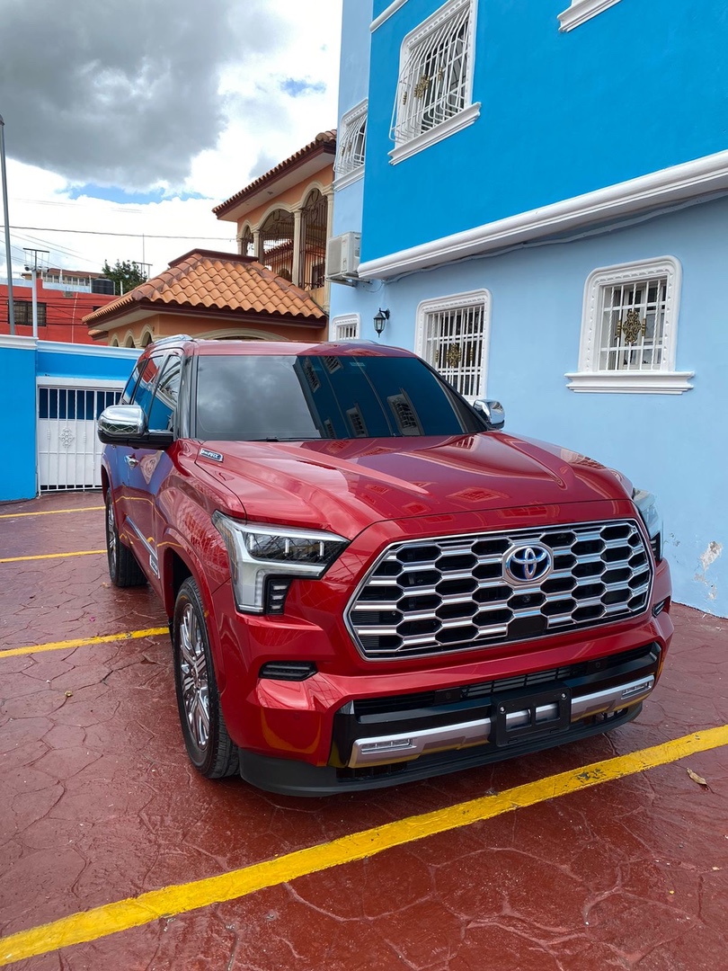 jeepetas y camionetas - Toyota Sequoia Capstone 2023 (FULL) Híbrida  2