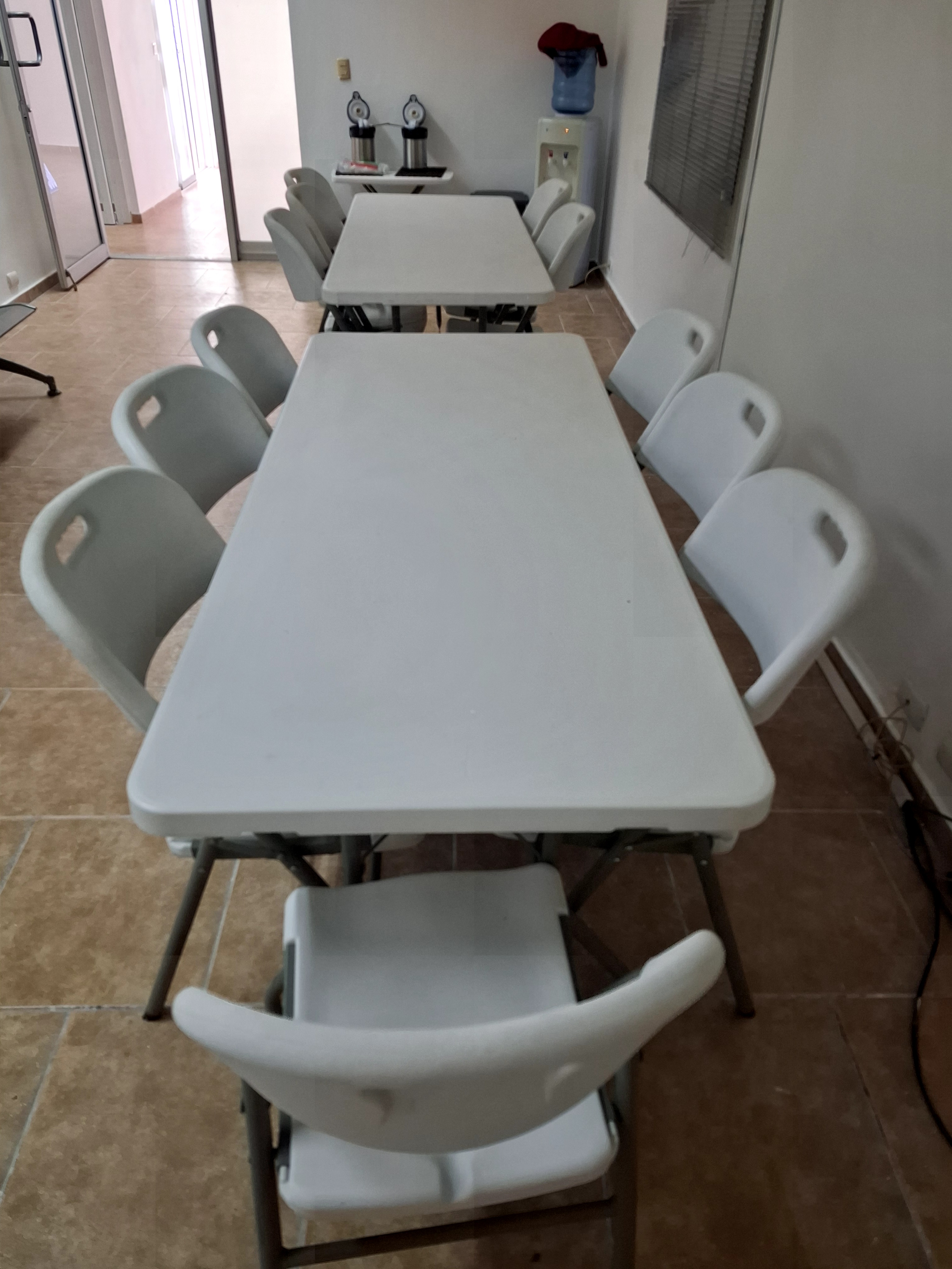 articulos de oficina - Mesa Plegable Plastica 6 pies Usada