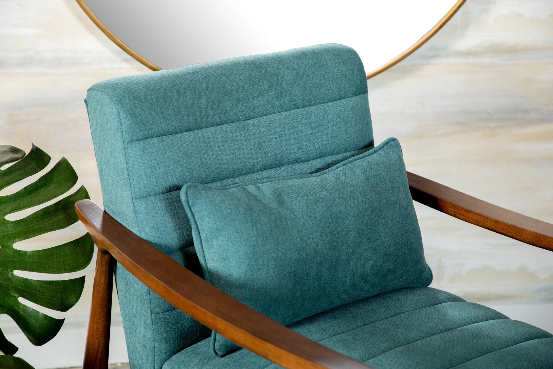 muebles y colchones - Se venden dos butacas color azul y madera 2
