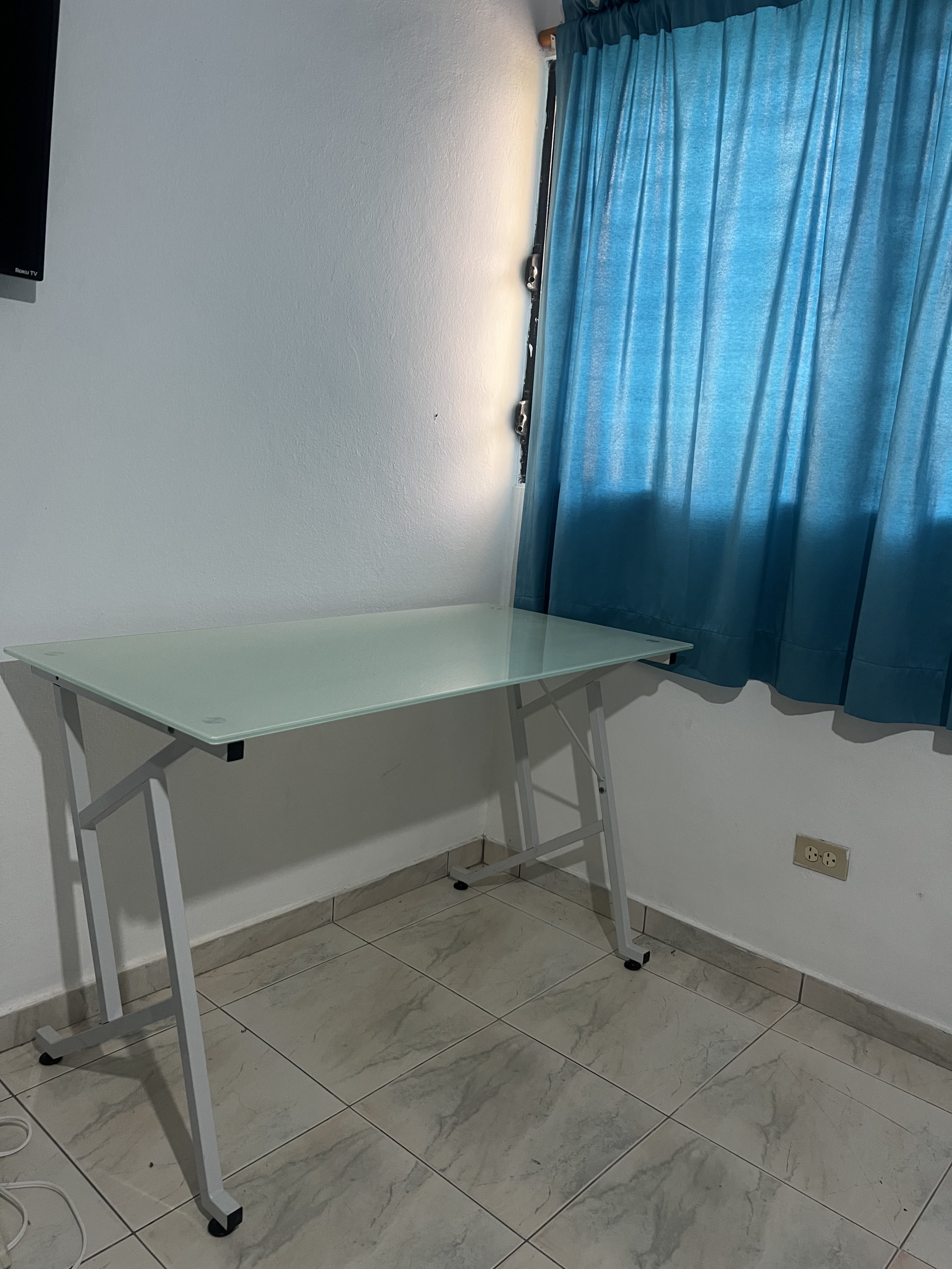 articulos de oficina - Escritorio blanco cristal 1