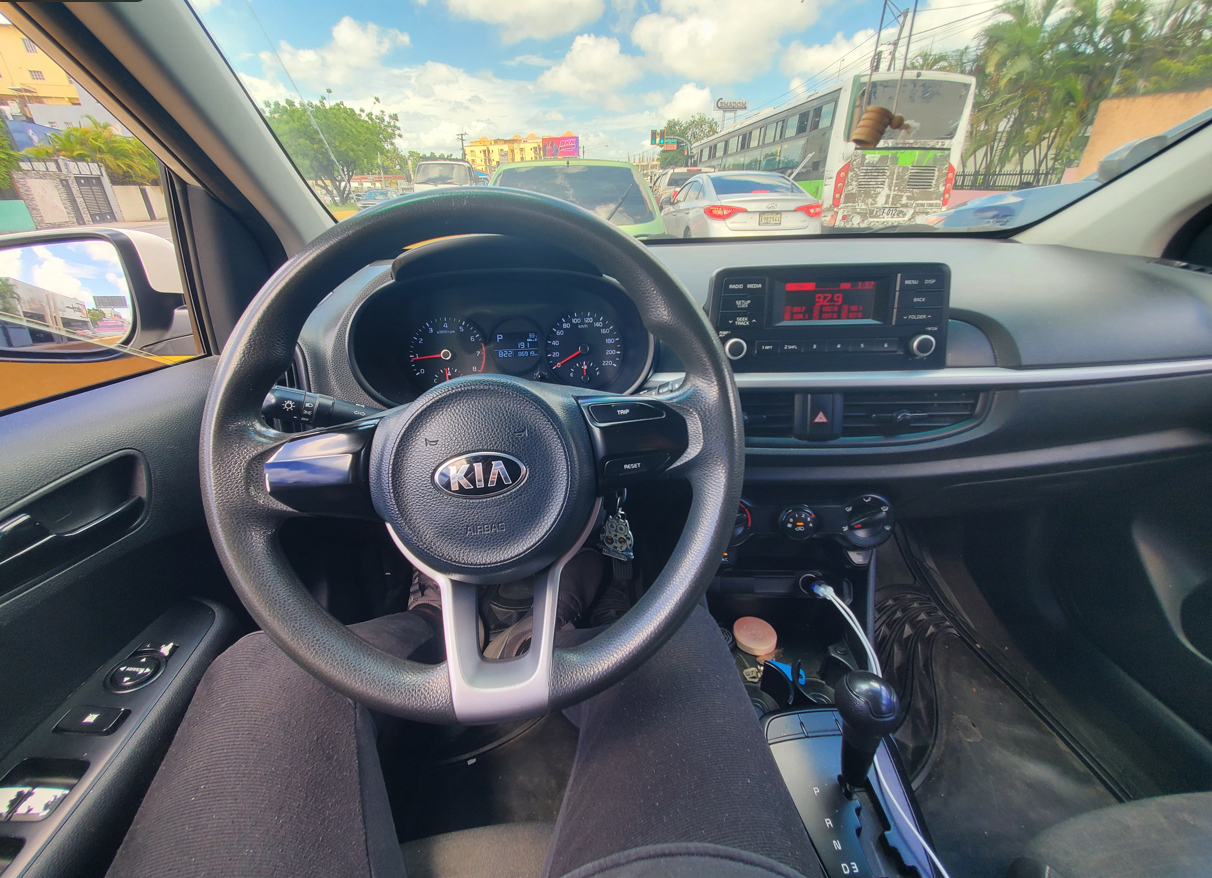 carros - 2018 Kia picanto RD$ 550,000 1