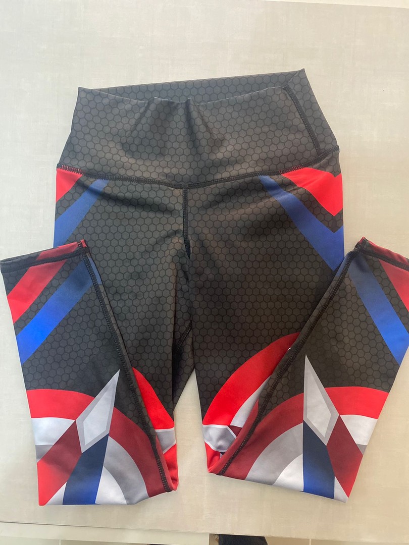 ropa para mujer - Licras 100% Colombiana para ejercicio
 1
