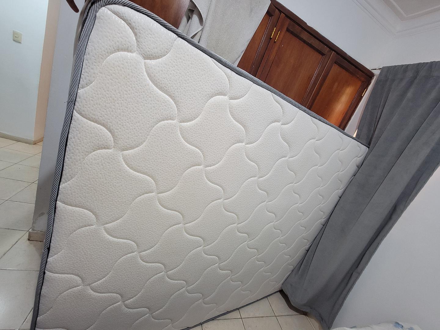muebles y colchones - Colchón Queen size pillow top, como nuevo! 0