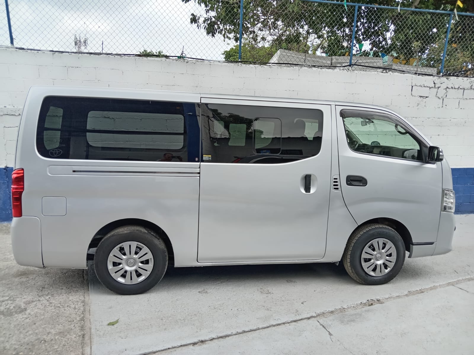 carros - NISSAN CARAVAN NV350 5