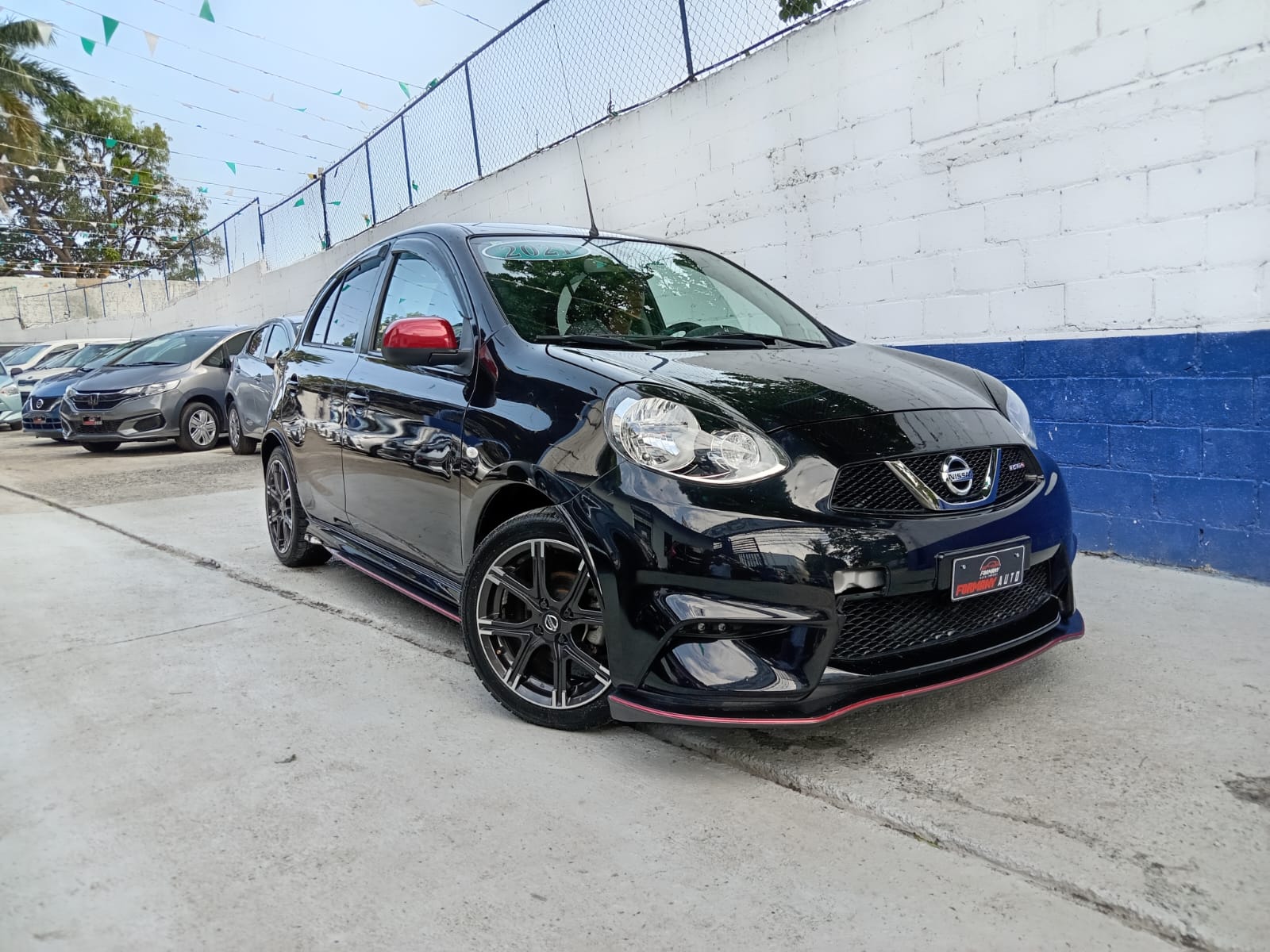 carros - NISSAN MARCH  1