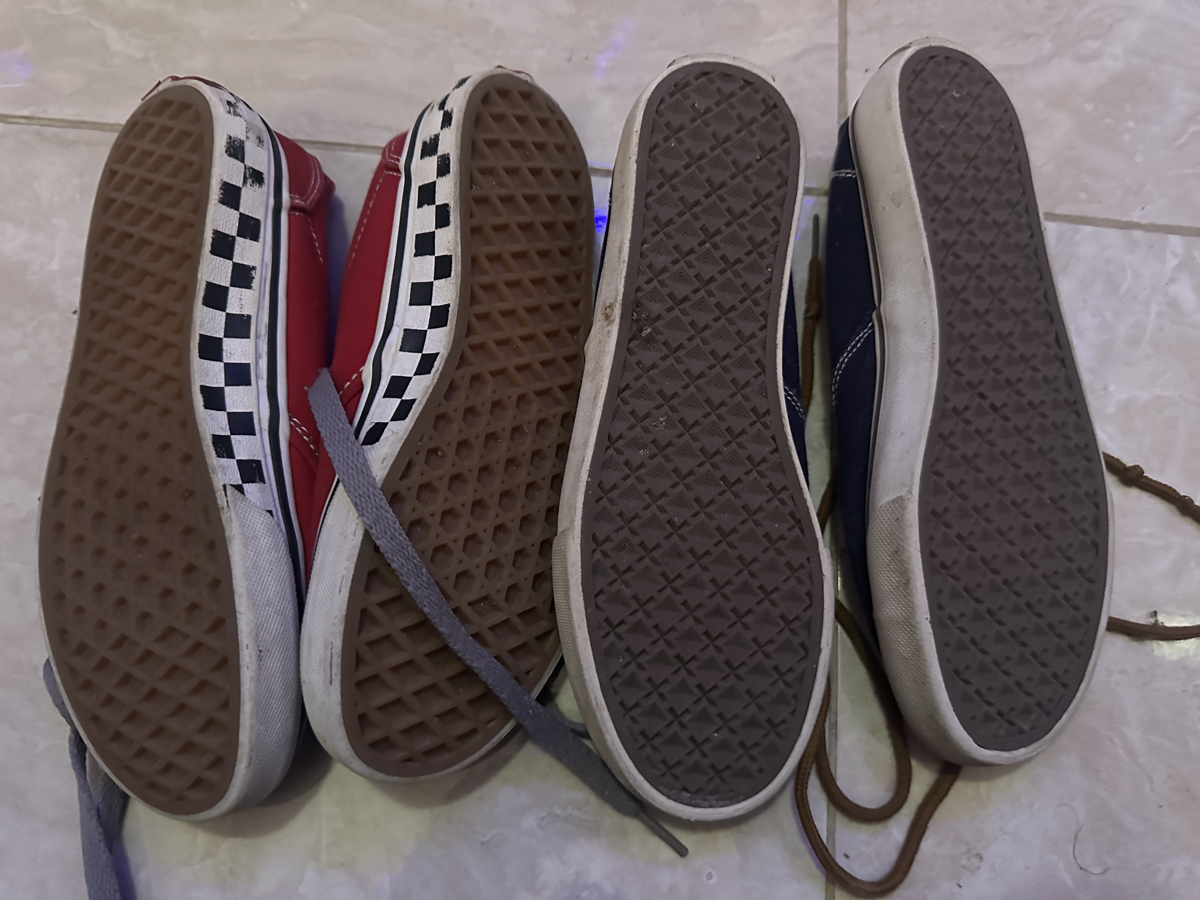 ropa y zapatos - vendo zapatos de niños en buen estado originales 