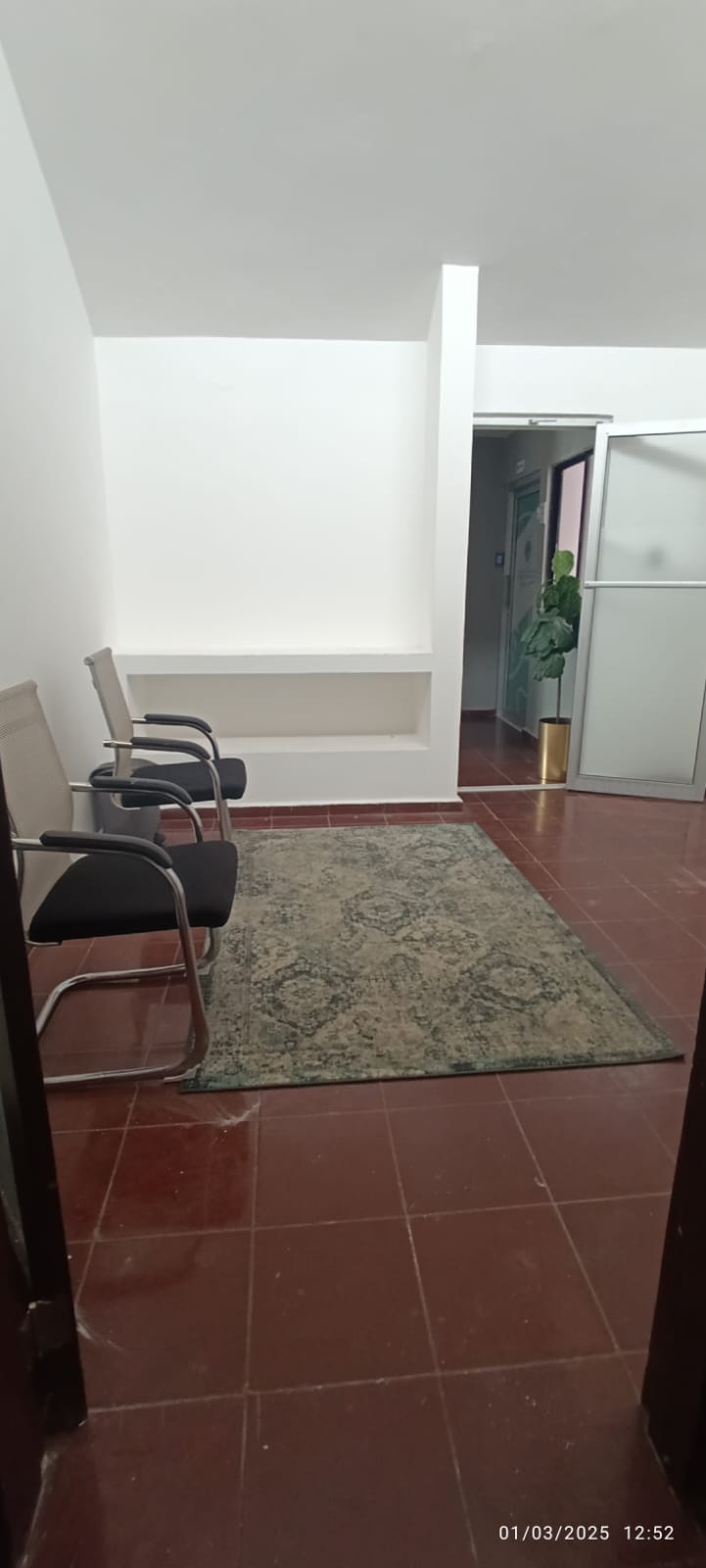 oficinas y locales comerciales - Oficina Bien Ubicada en la 27 de Febrero 120m2 4