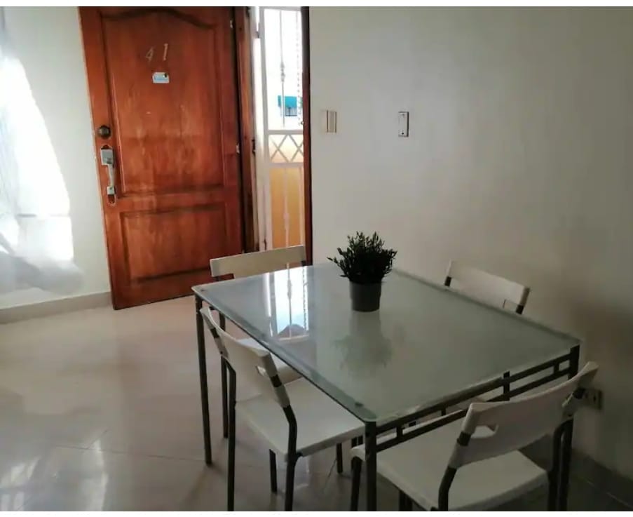 apartamentos - Alquilo apto En Gazcue Sin muebles  4