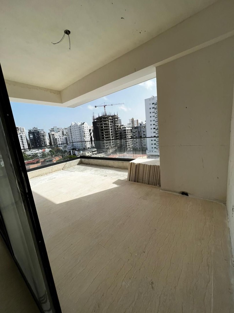 apartamentos - Naco nuevo 1 x piso 3 habitaciones 3.5 banos 2 parqueos balcon 4