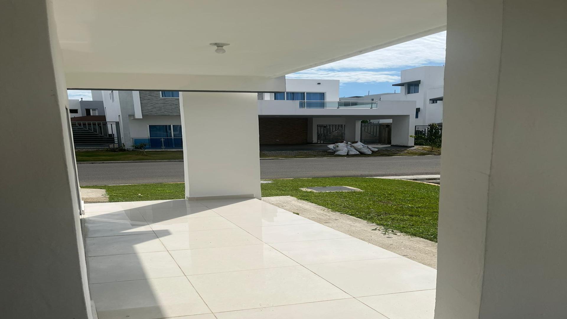 casas - HERMOSA Y MODERNA CASA DE 2 NIVELES DISPONIBLE LISTA 4