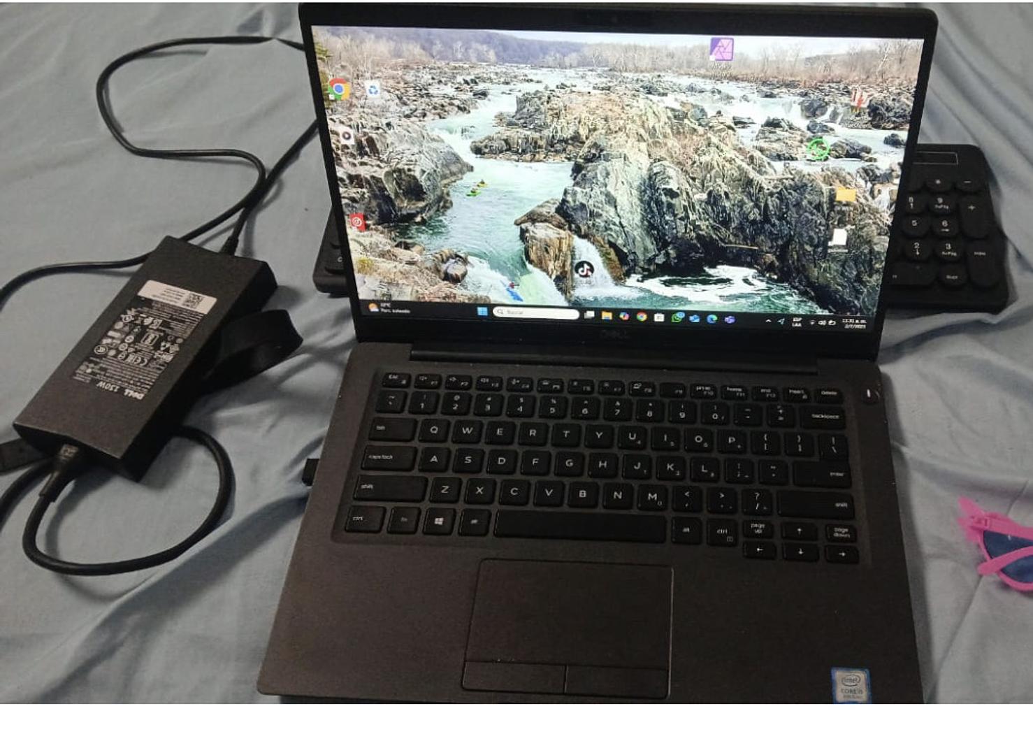 computadoras y laptops - Laptop Dell nueva 0