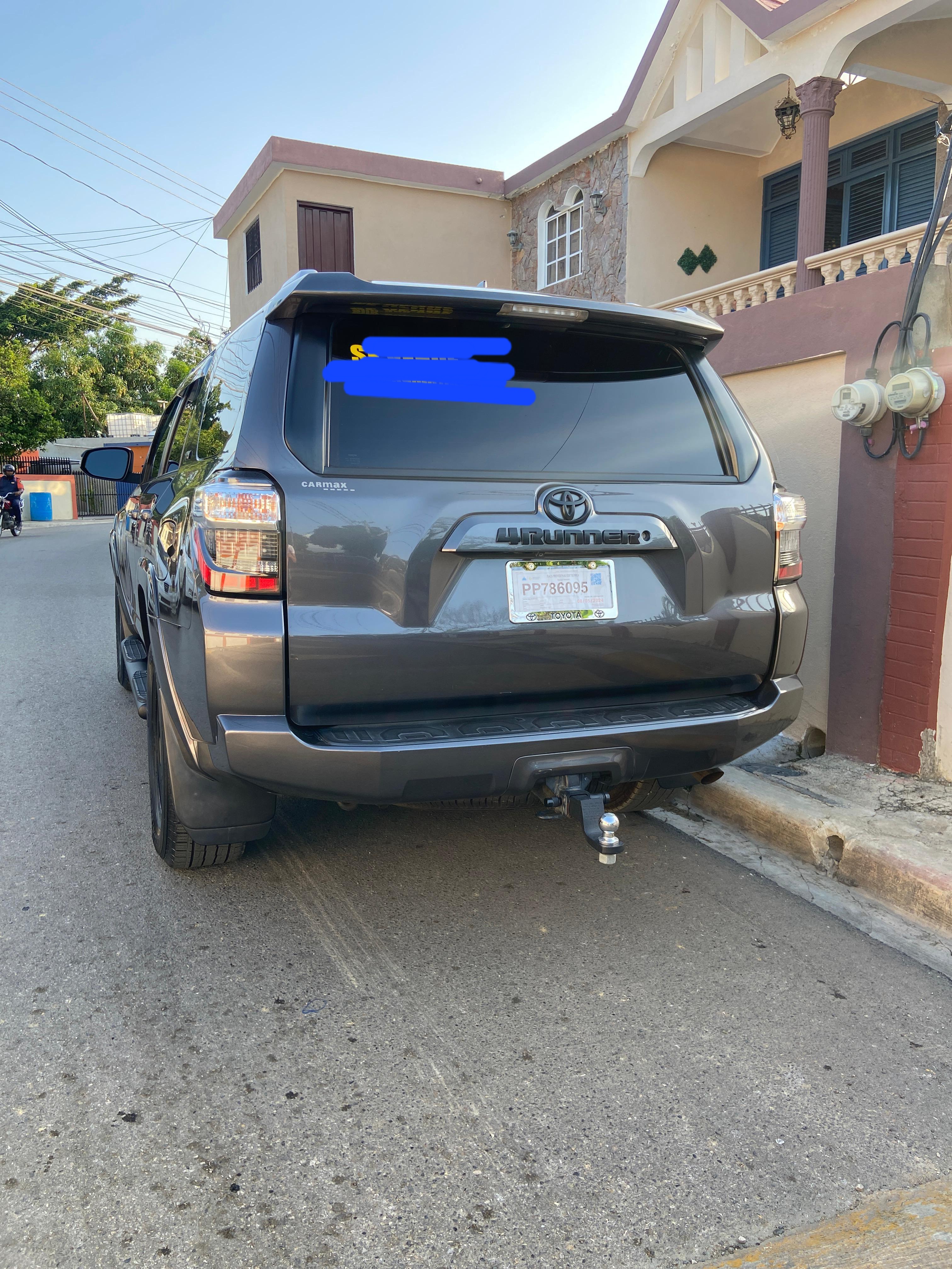 jeepetas y camionetas - Toyota 4runner Sr5 2018 1