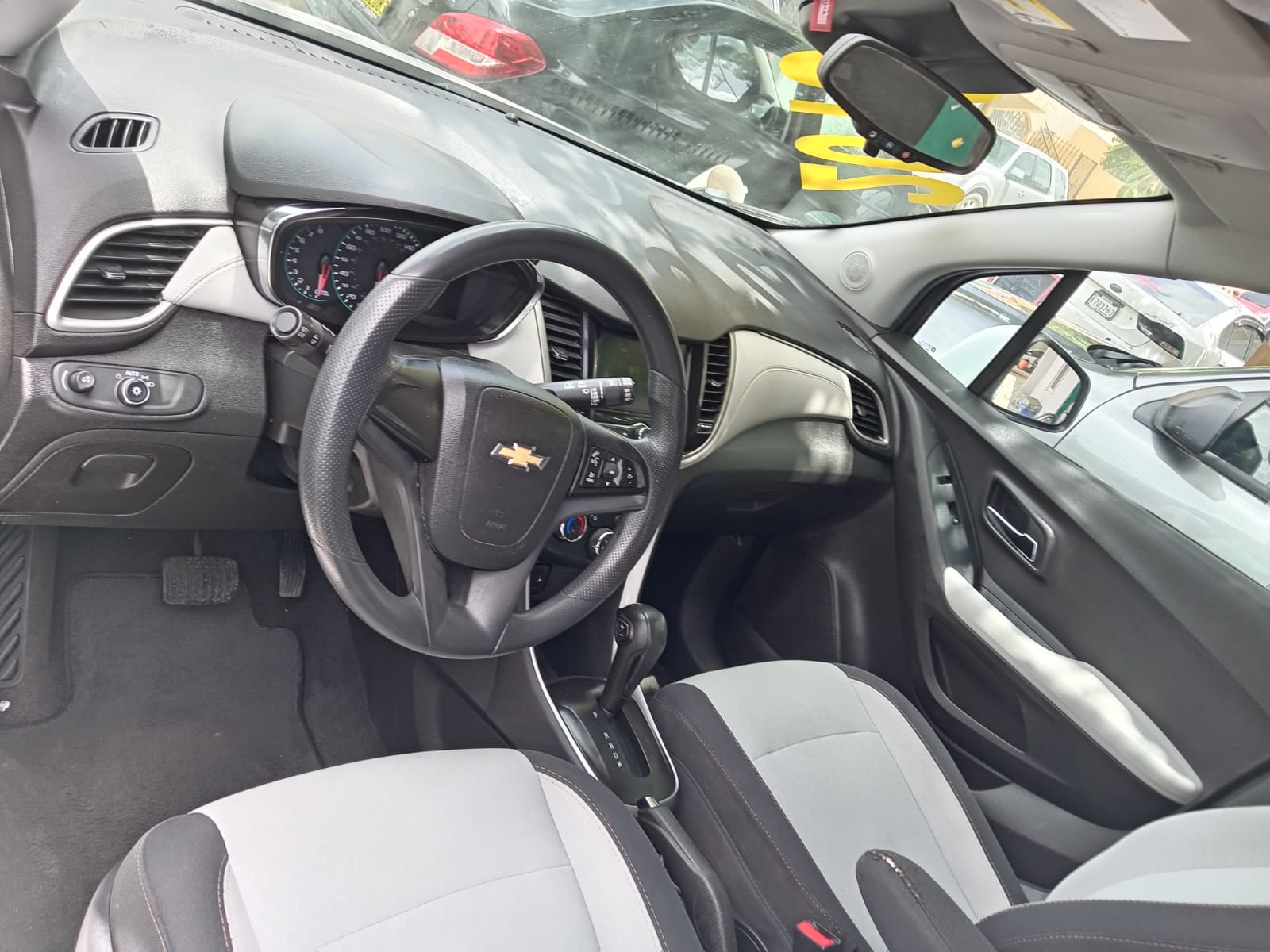 jeepetas y camionetas - CHEVROLET TRAX 2018 4