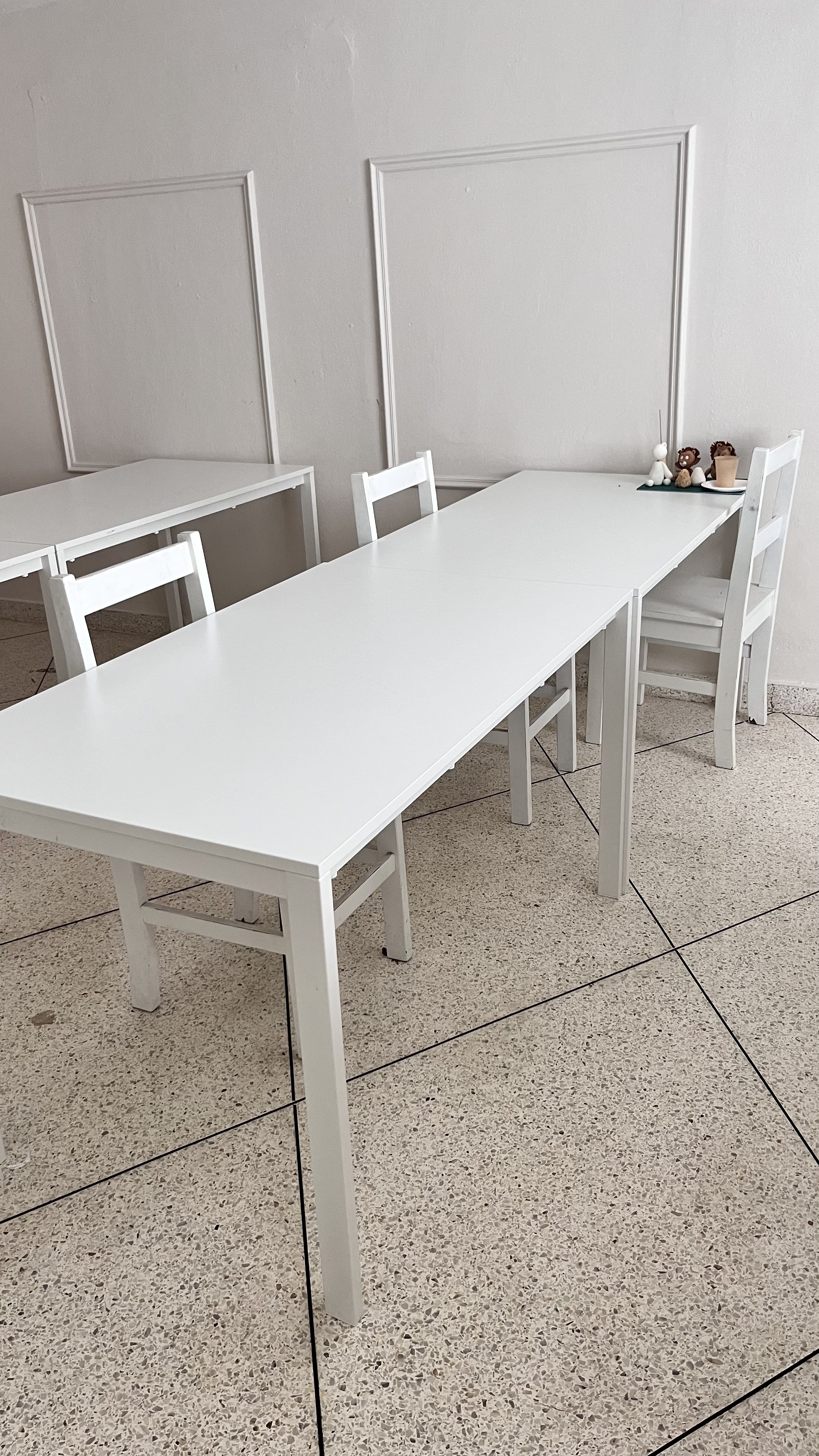 muebles y colchones - Mesas blancas 3 disponibles