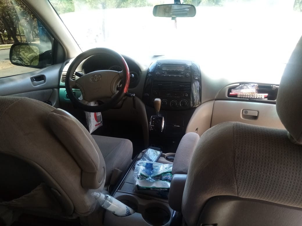 otros vehiculos - Venta Toyota Sienna 2004  7