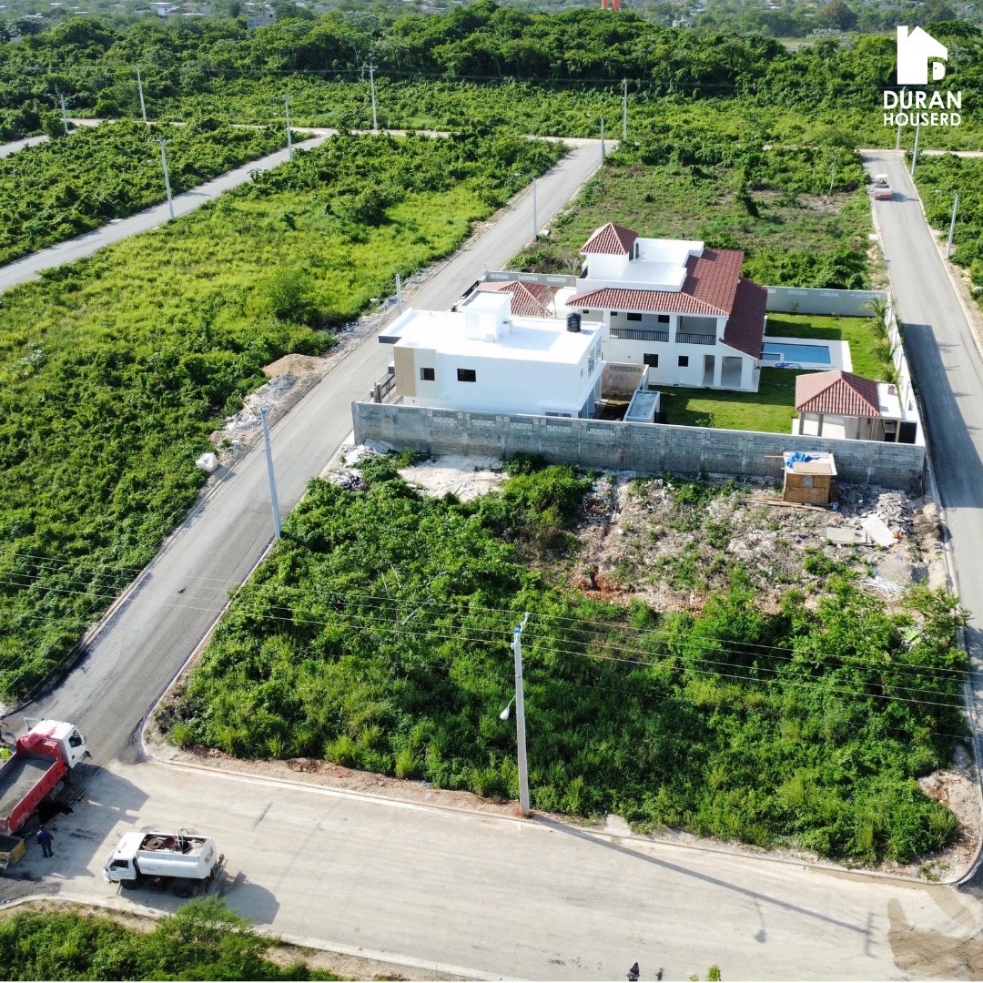 solares y terrenos - venta de solares próximo a la avenida ecológica Santo Domingo este  3