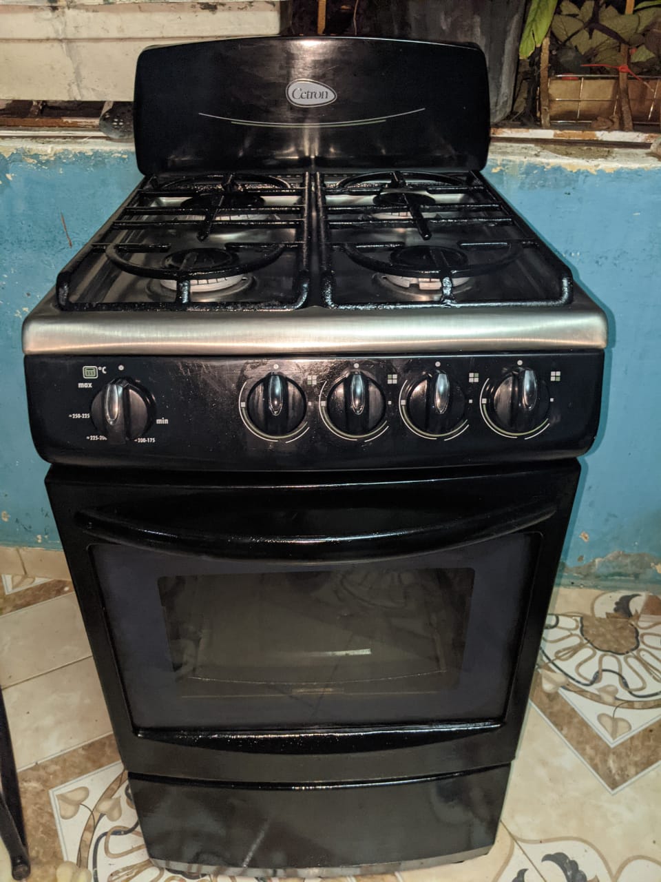 electrodomesticos - Estufa de 4 hornillas Cetron ✅ en excelente condiciones y estado con garantía 0