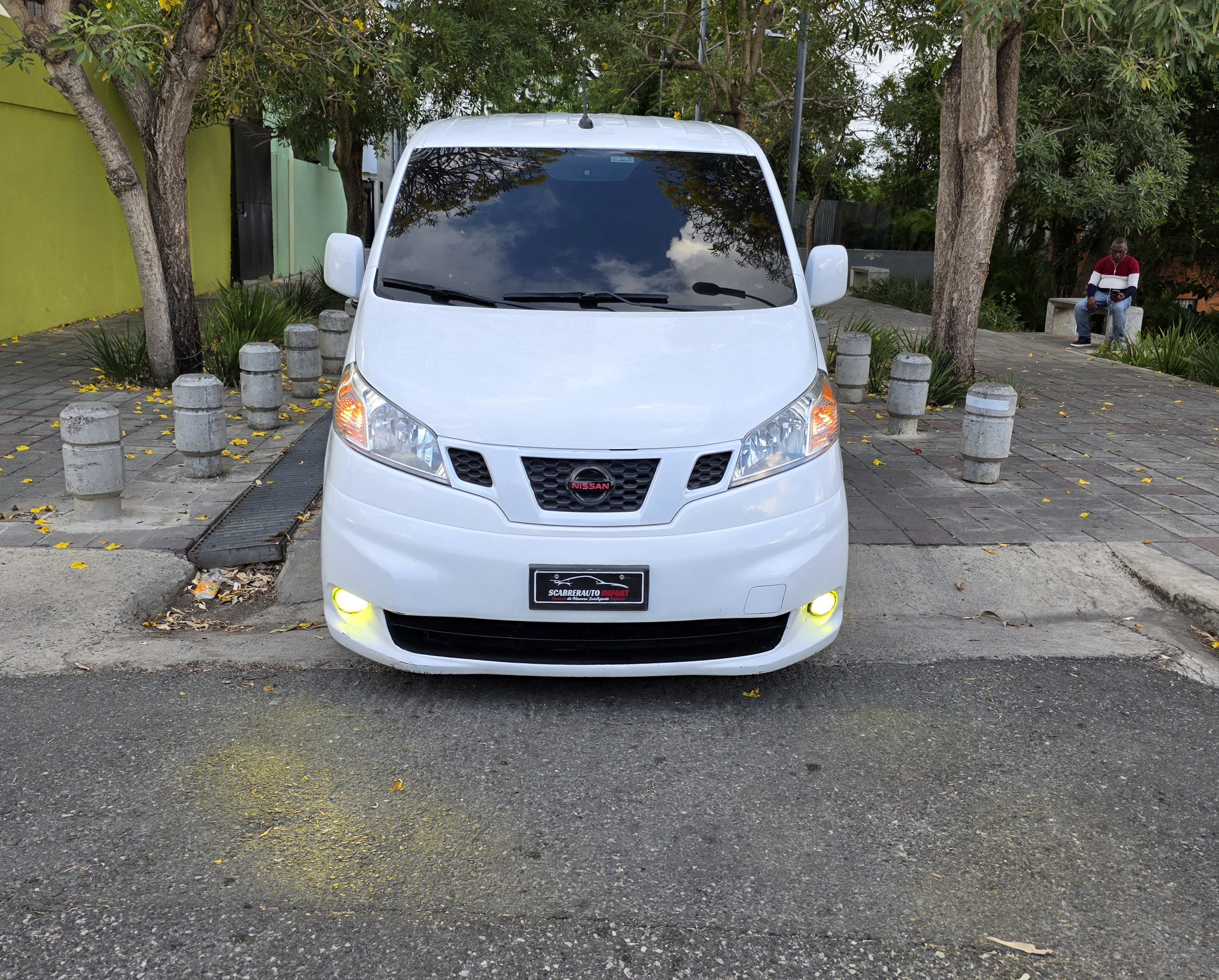 jeepetas y camionetas - nissan nv 200 2018 americana 0
