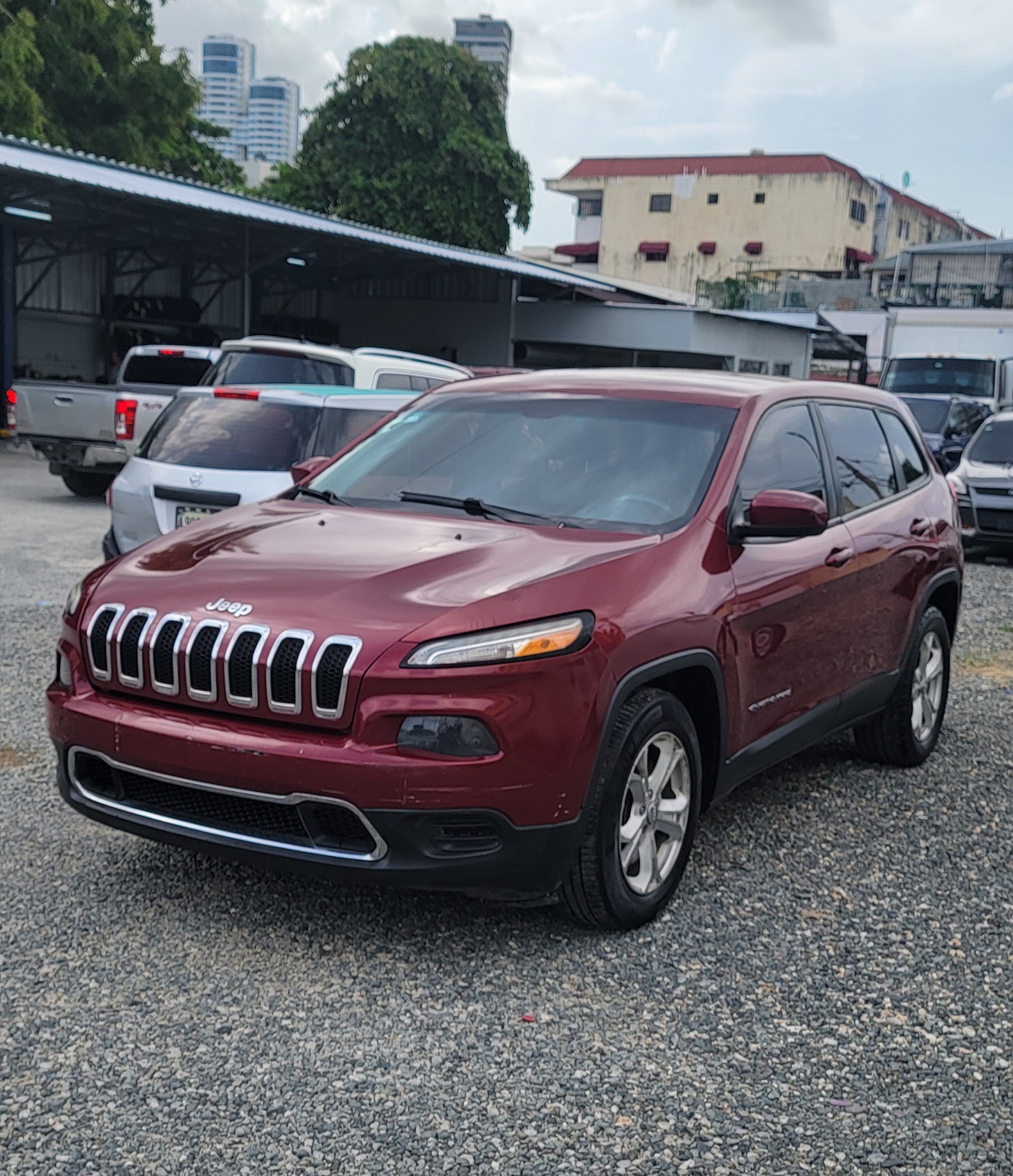 jeepetas y camionetas - JEEP GRAND CHEROKEE SPORT 2014 1