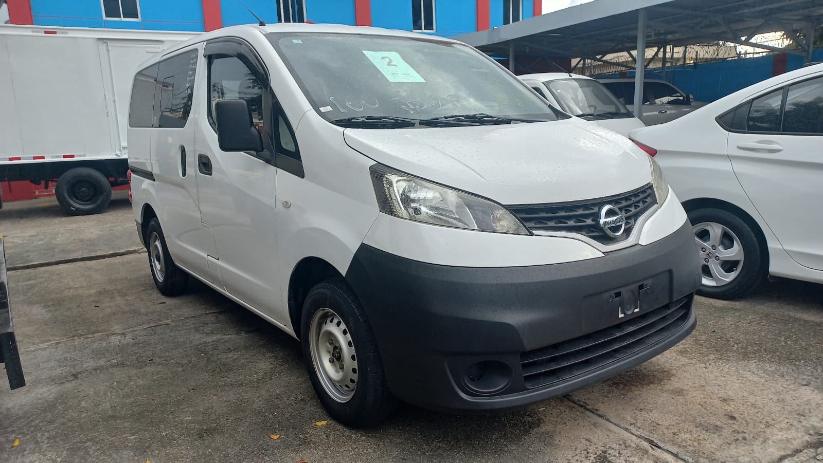 otros vehiculos - Nissan NV 200 año 2020 de carga 1