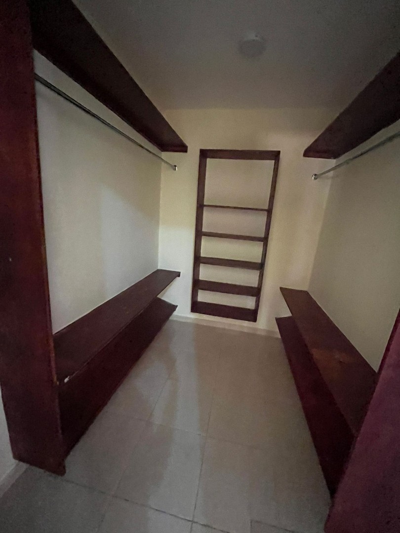 casas - Se vende amplia casa en el Sector Los Corales del Sur, Santo Domingo Este. 8