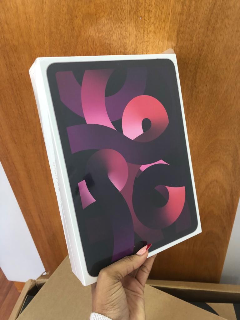 celulares y tabletas - iPad Air 5ta generación 64gb Sellada  1